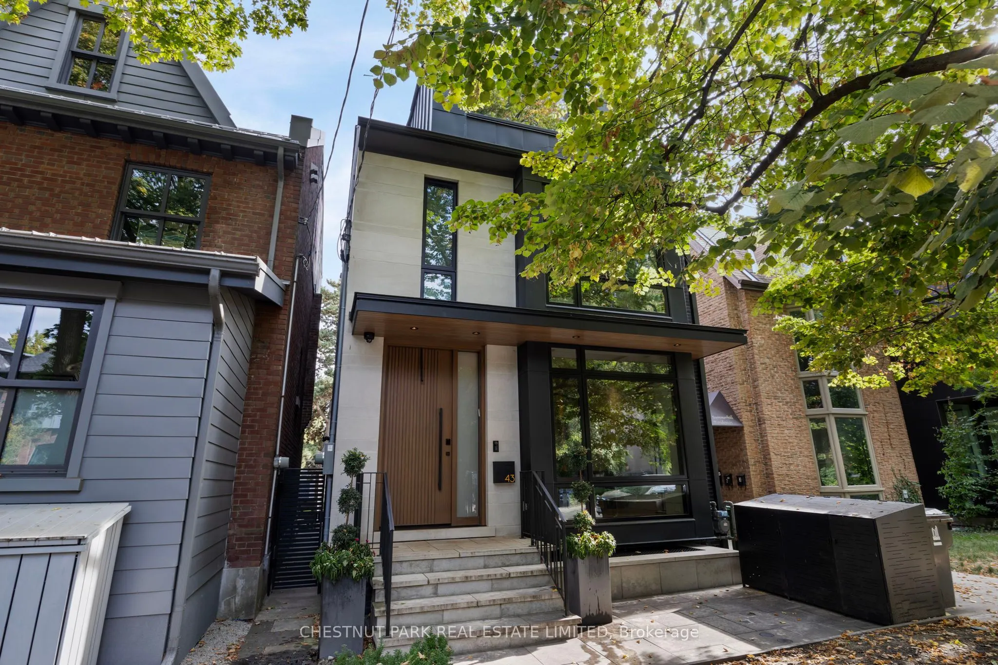 43 Summerhill Avenue