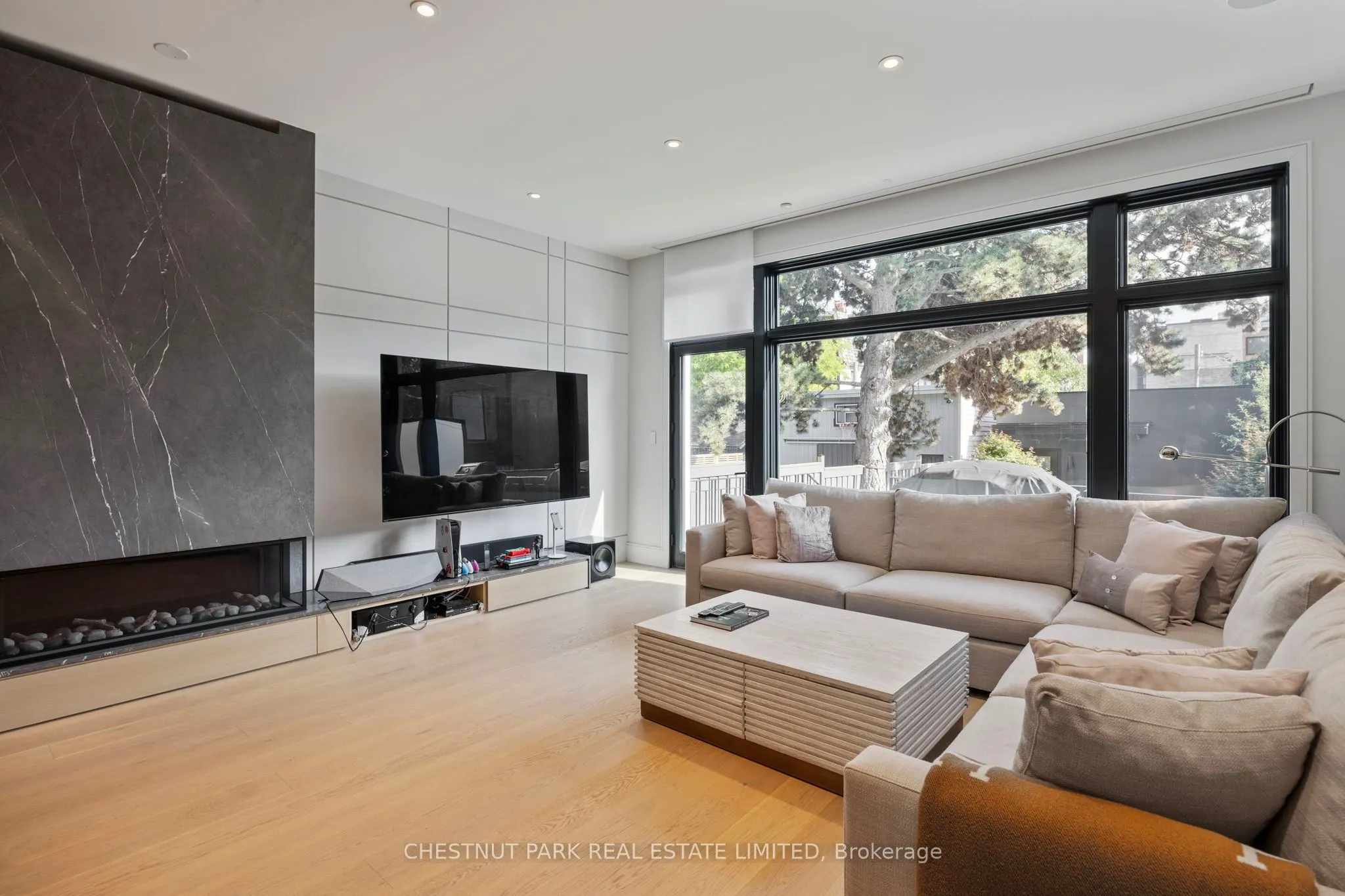 43 Summerhill Avenue