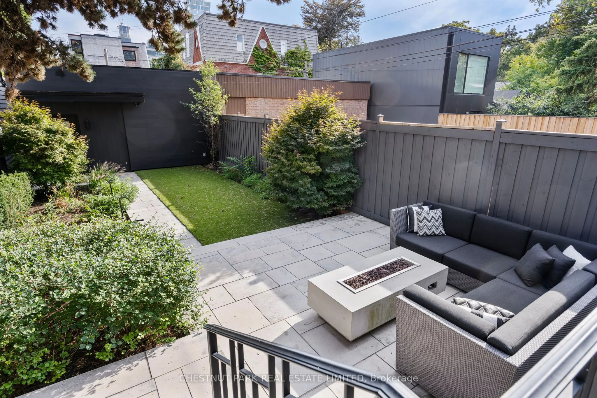 43 Summerhill Avenue