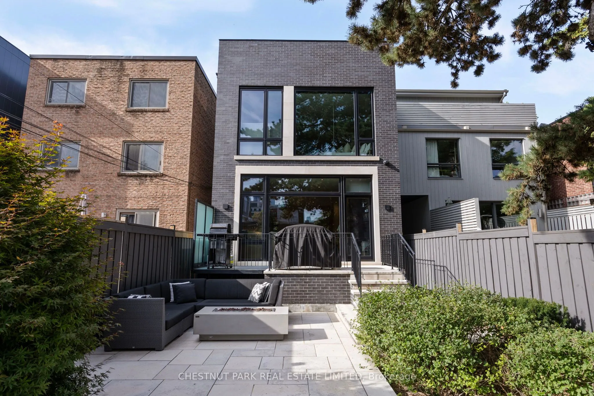 43 Summerhill Avenue