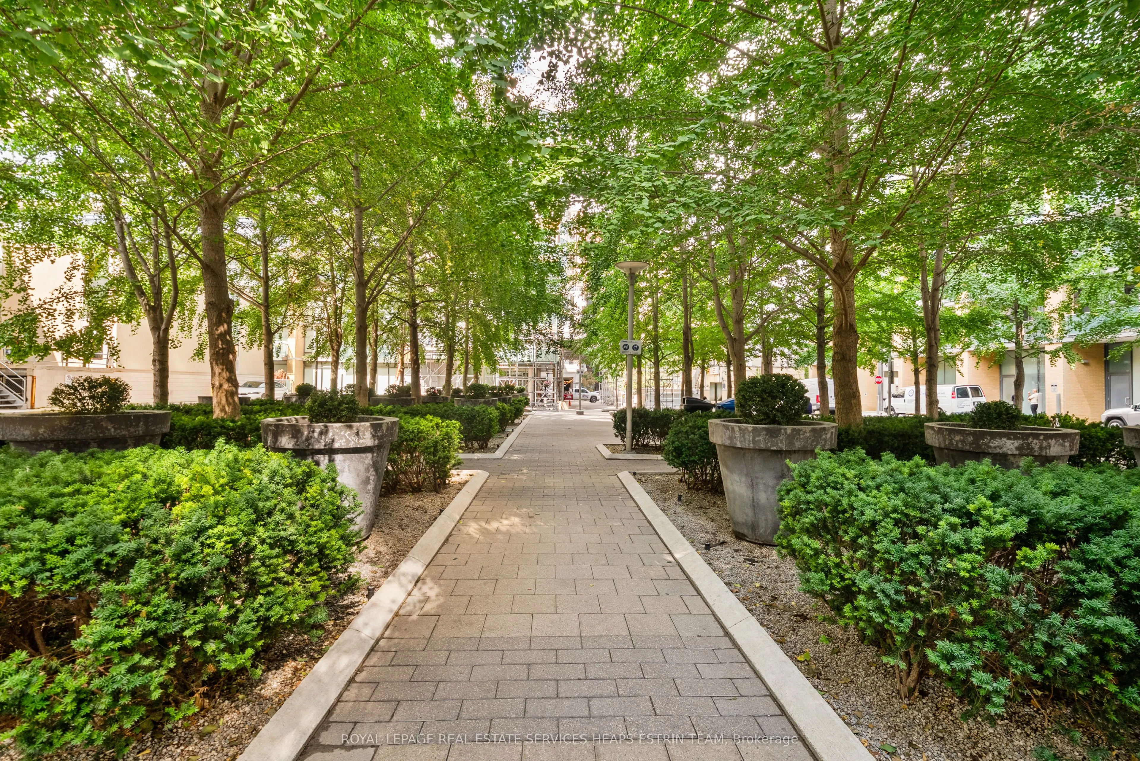 18 Yorkville Avenue, #2905