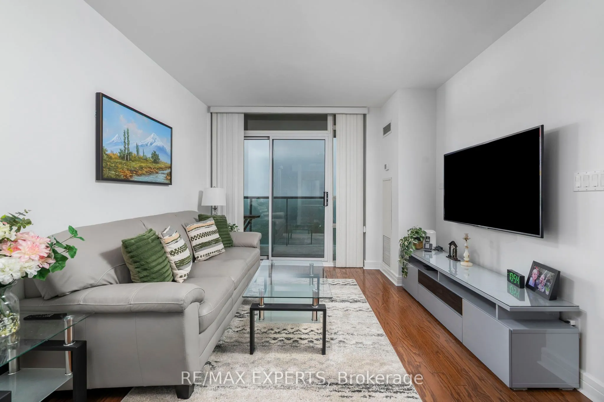 18 Harrison Garden Boulevard, #1801