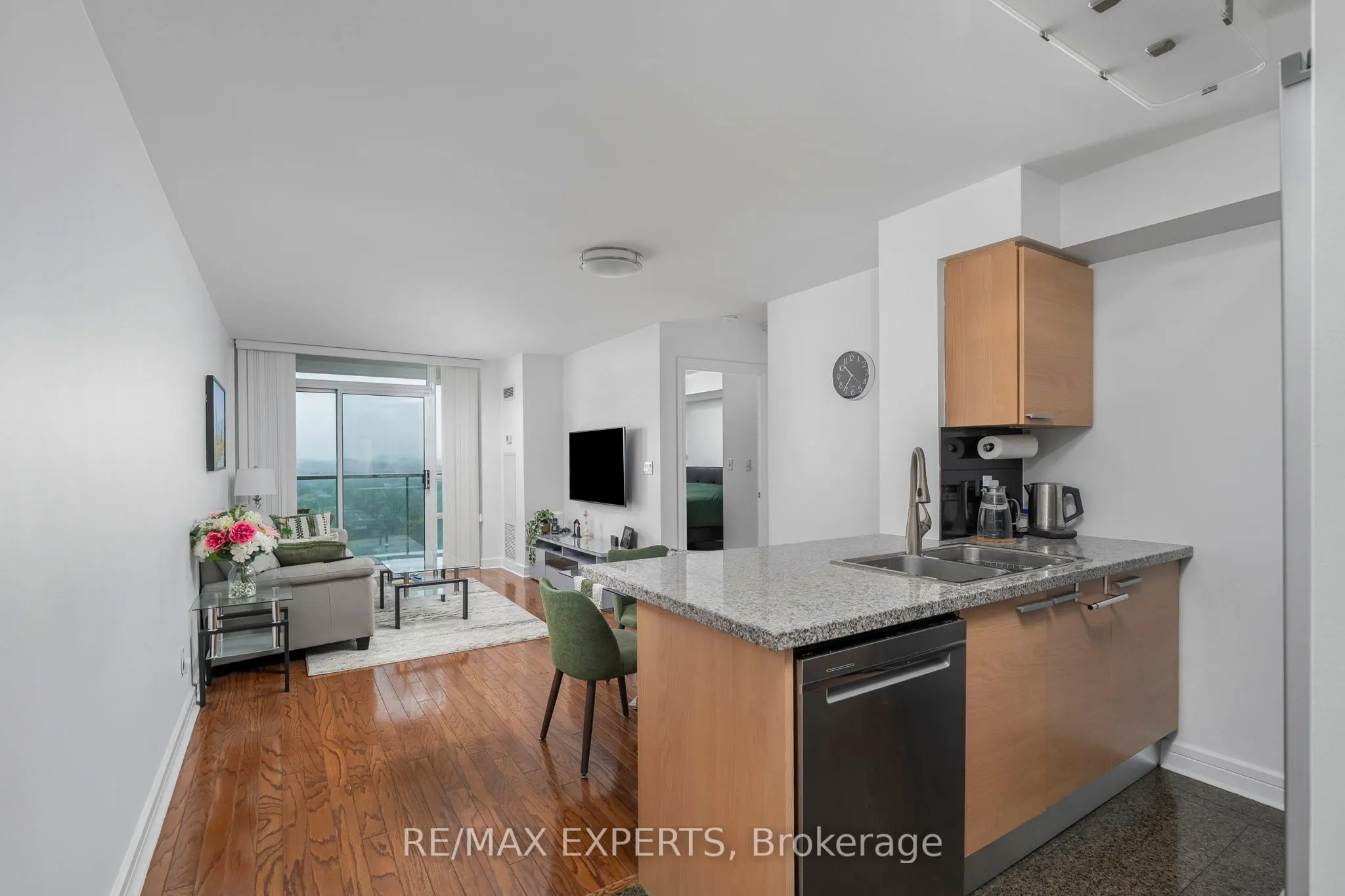 18 Harrison Garden Boulevard, #1801