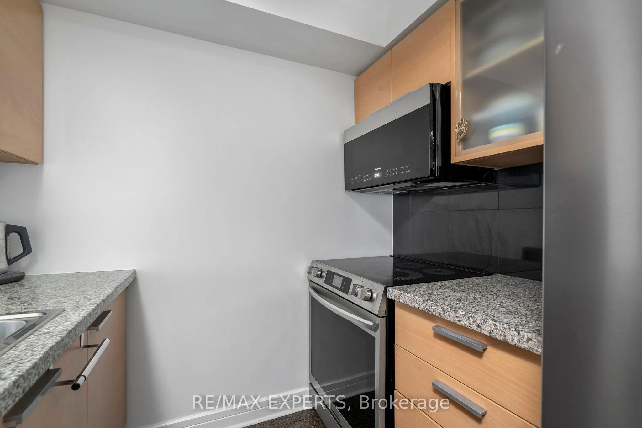 18 Harrison Garden Boulevard, #1801