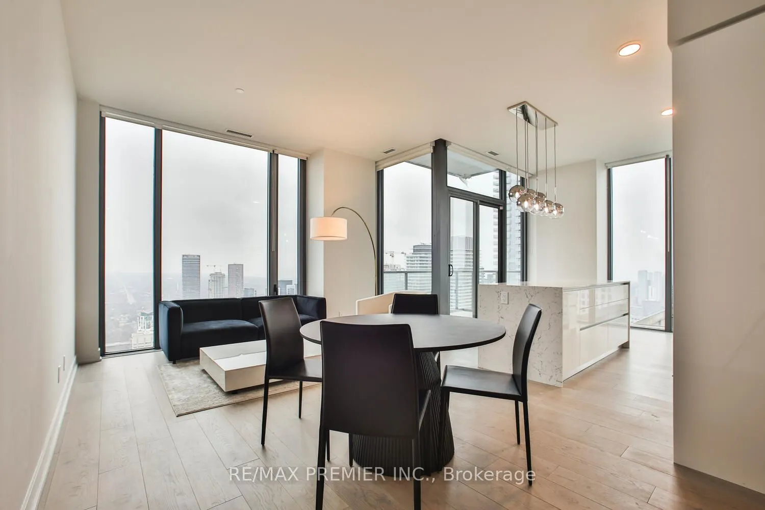 8 Cumberland Street, #5006