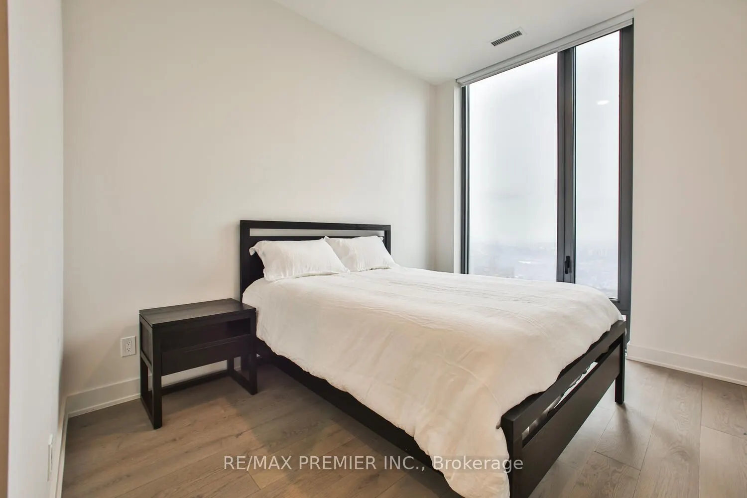 8 Cumberland Street, #5006