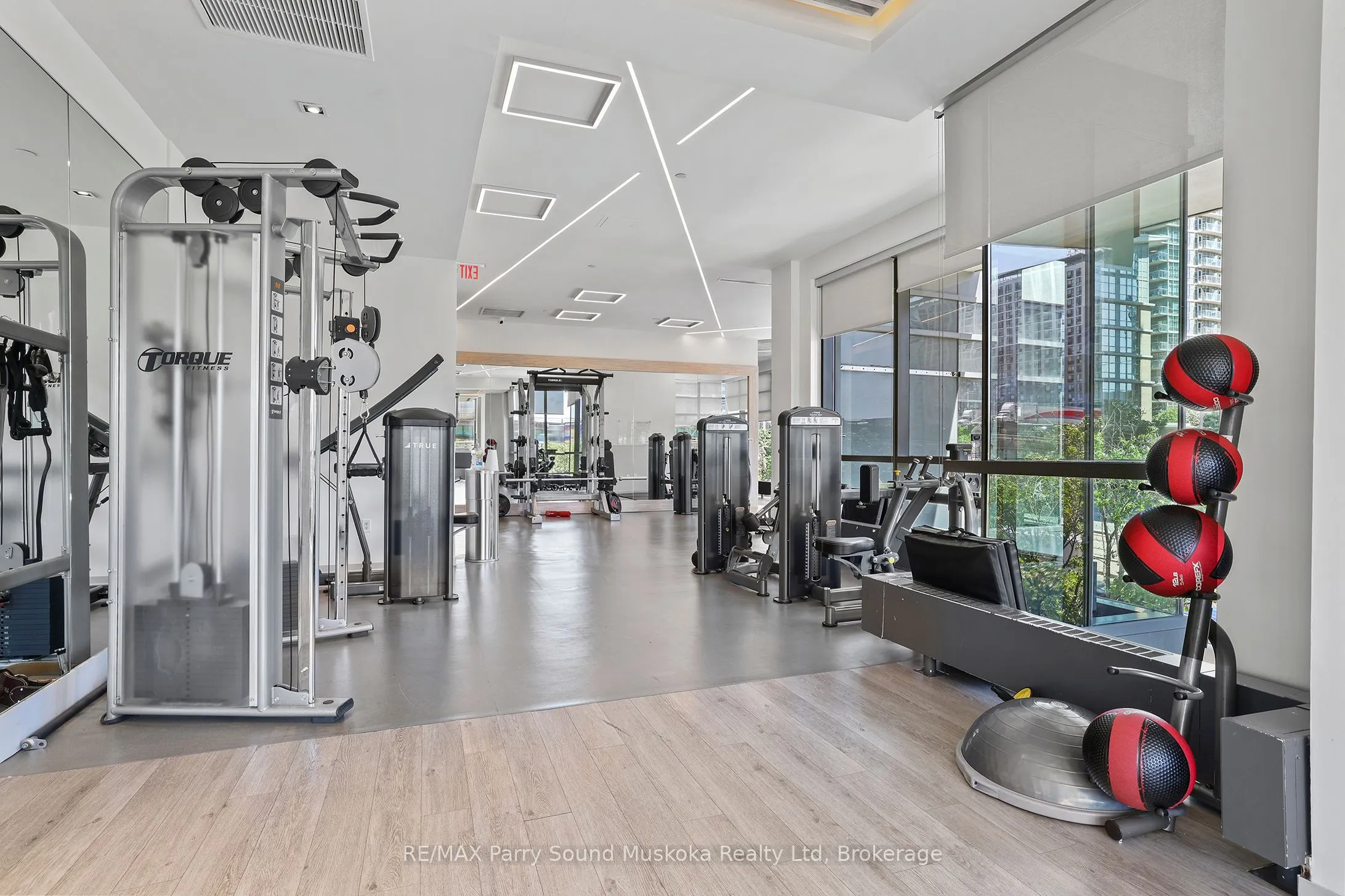 11 Brunel Court, #25