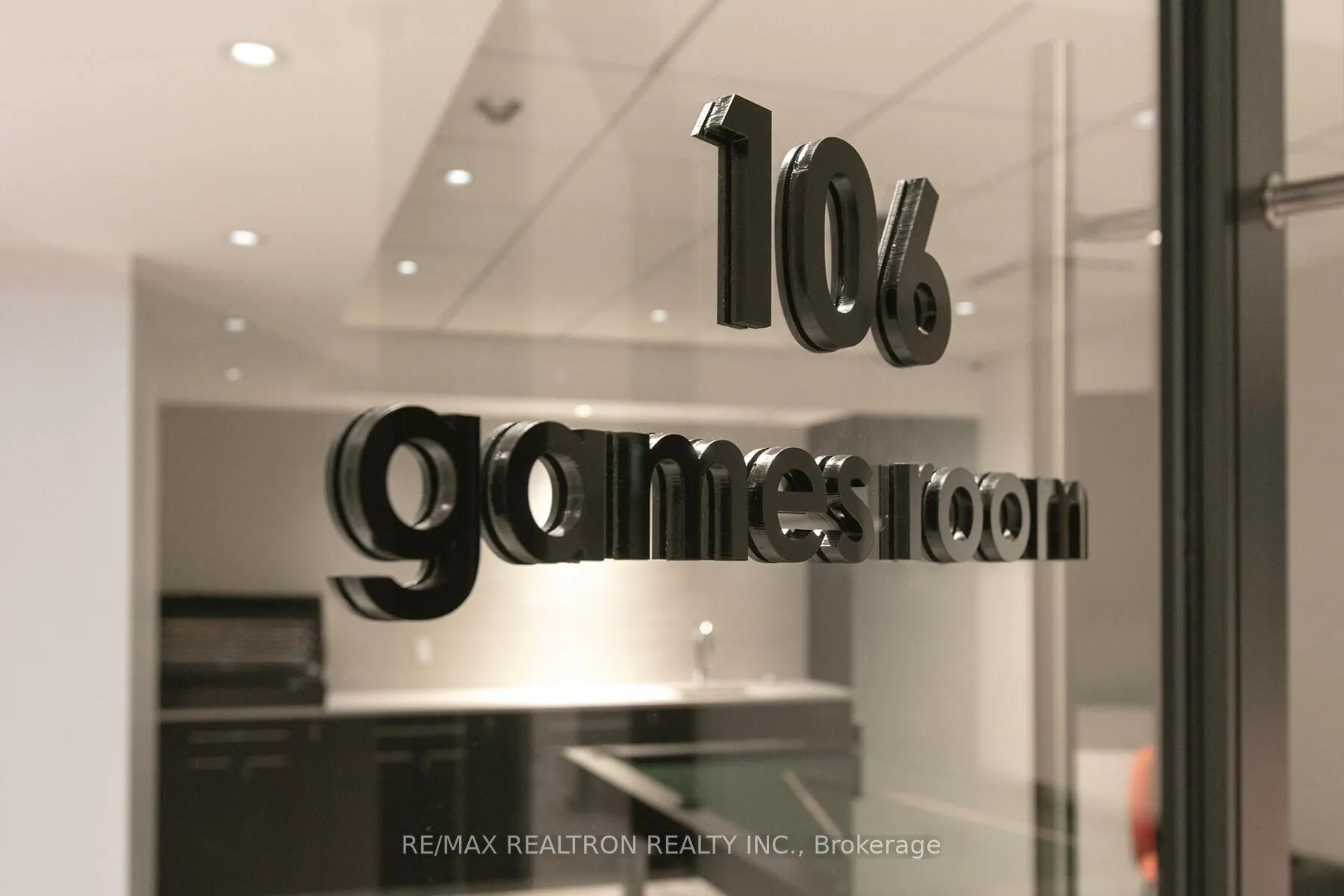 33 Isabella Street, #1005