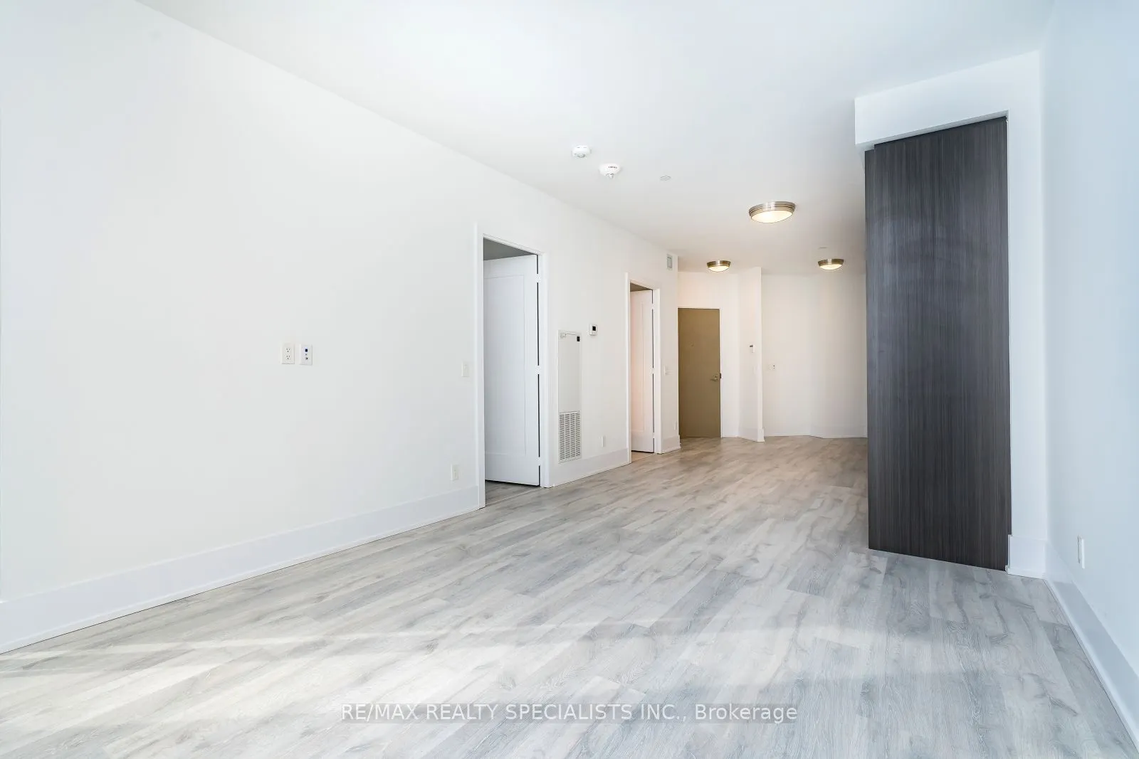 1 Edgewater Drive, #608