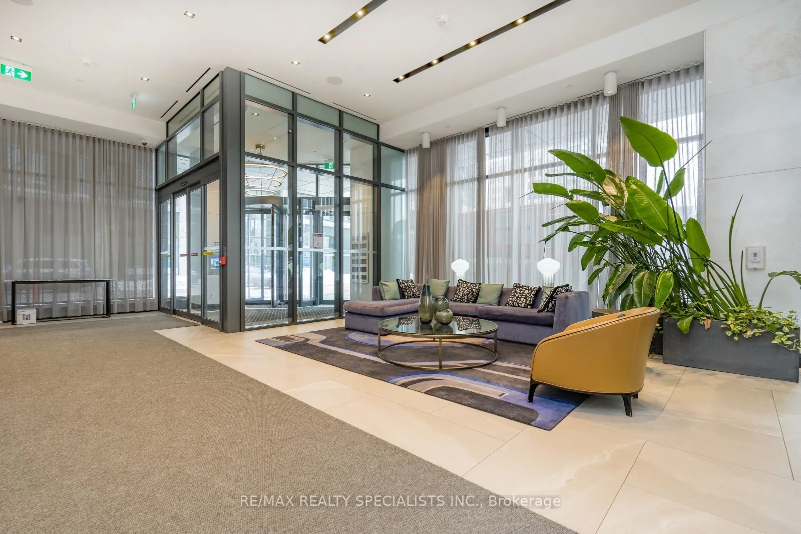1 Edgewater Drive, #608