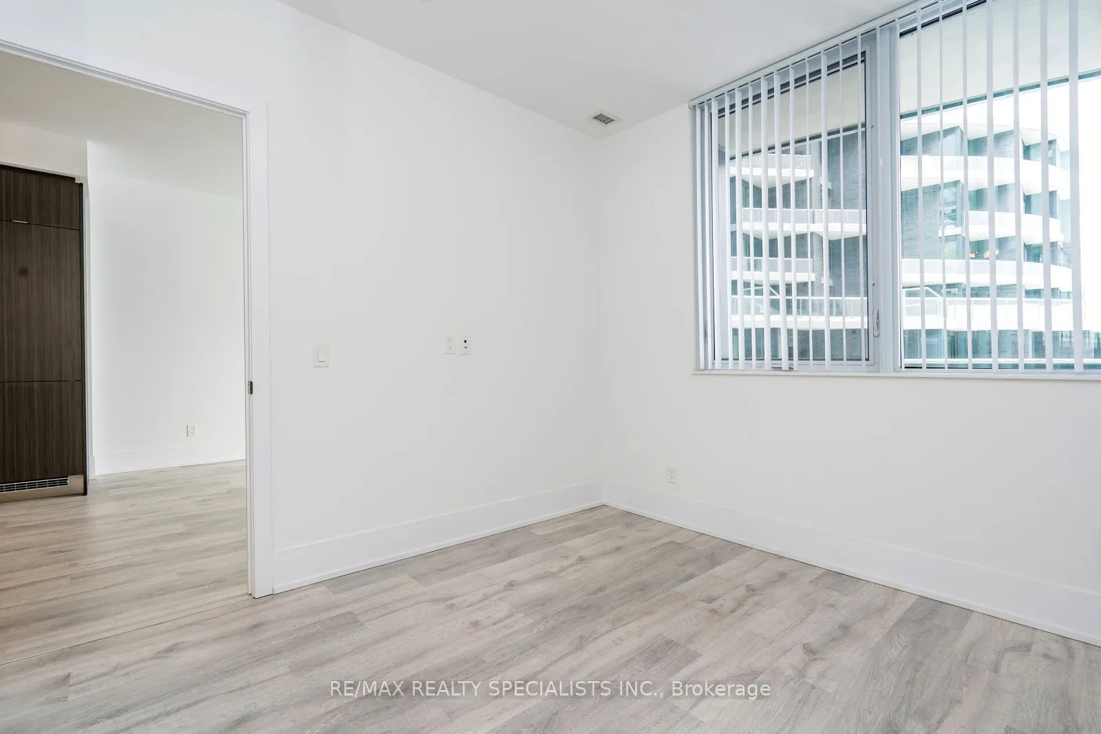 1 Edgewater Drive, #608