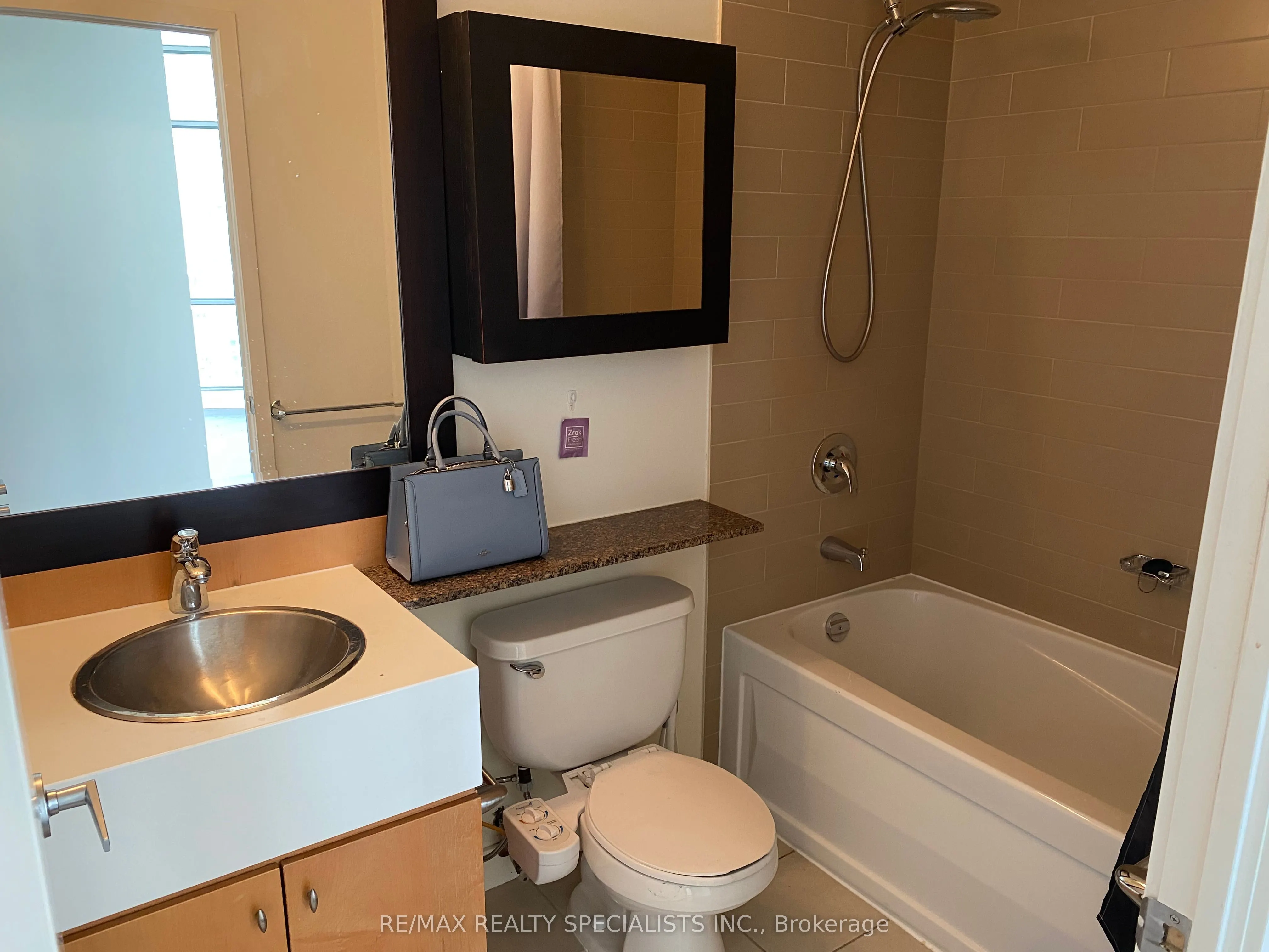 3 NAVY WHARF Court, #PH03