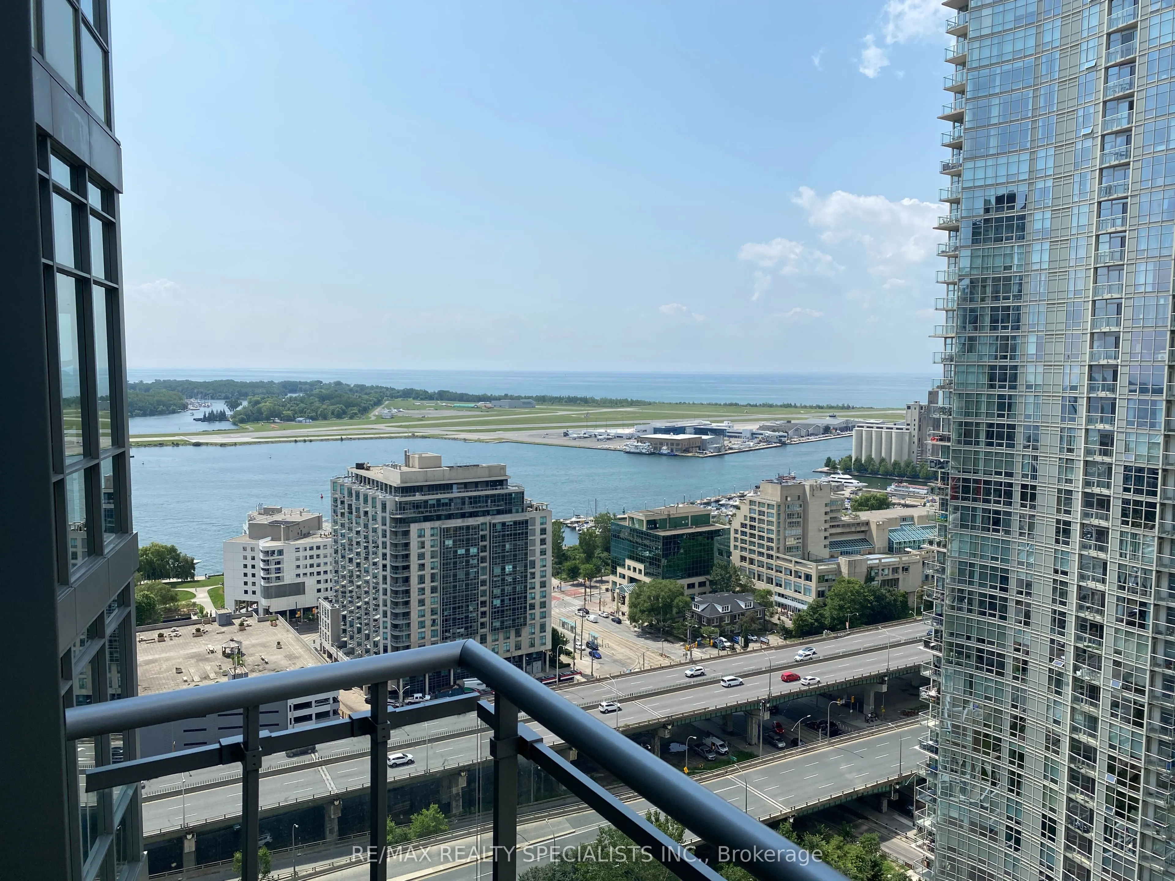 3 NAVY WHARF Court, #PH03