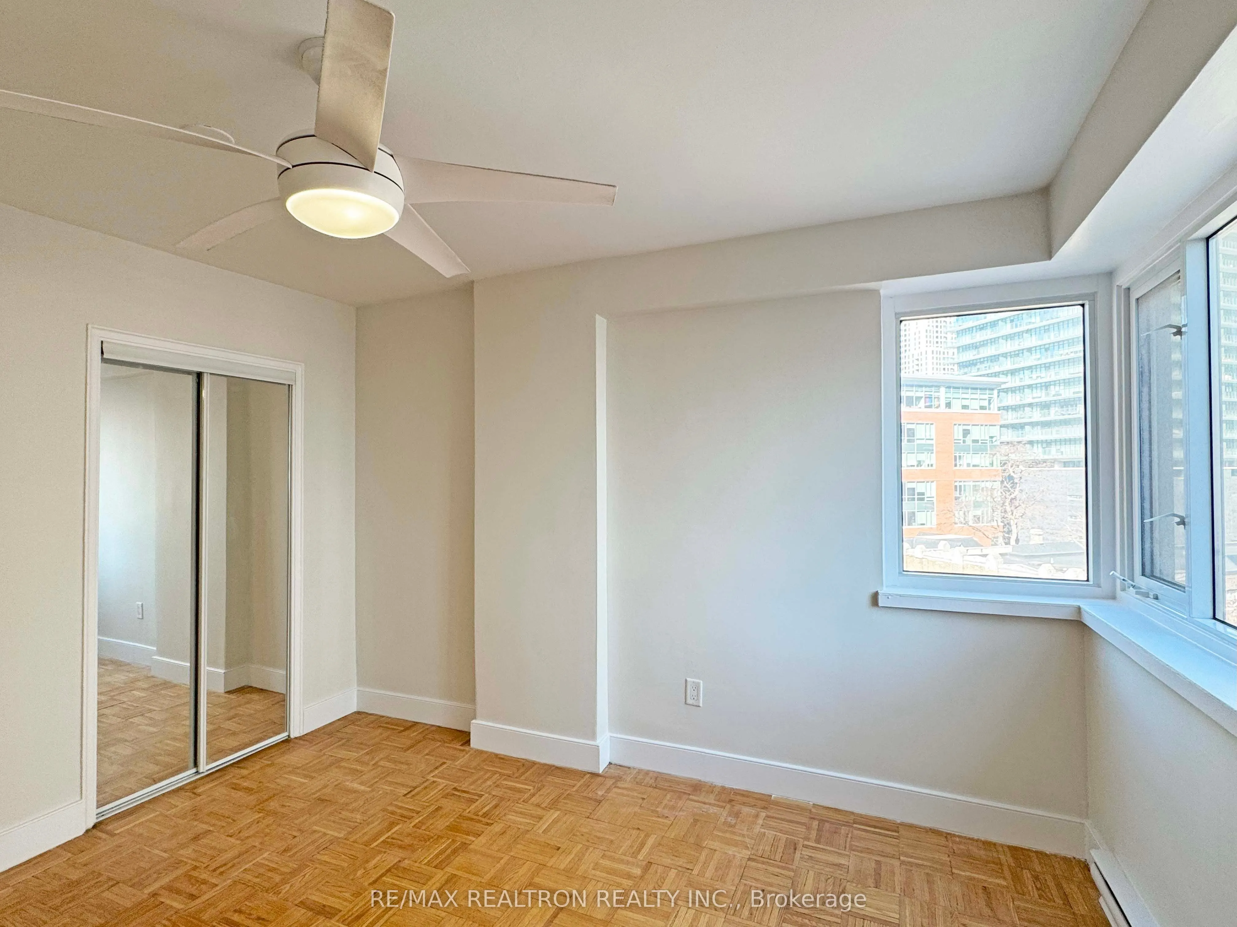 55 Isabella Street, #1103