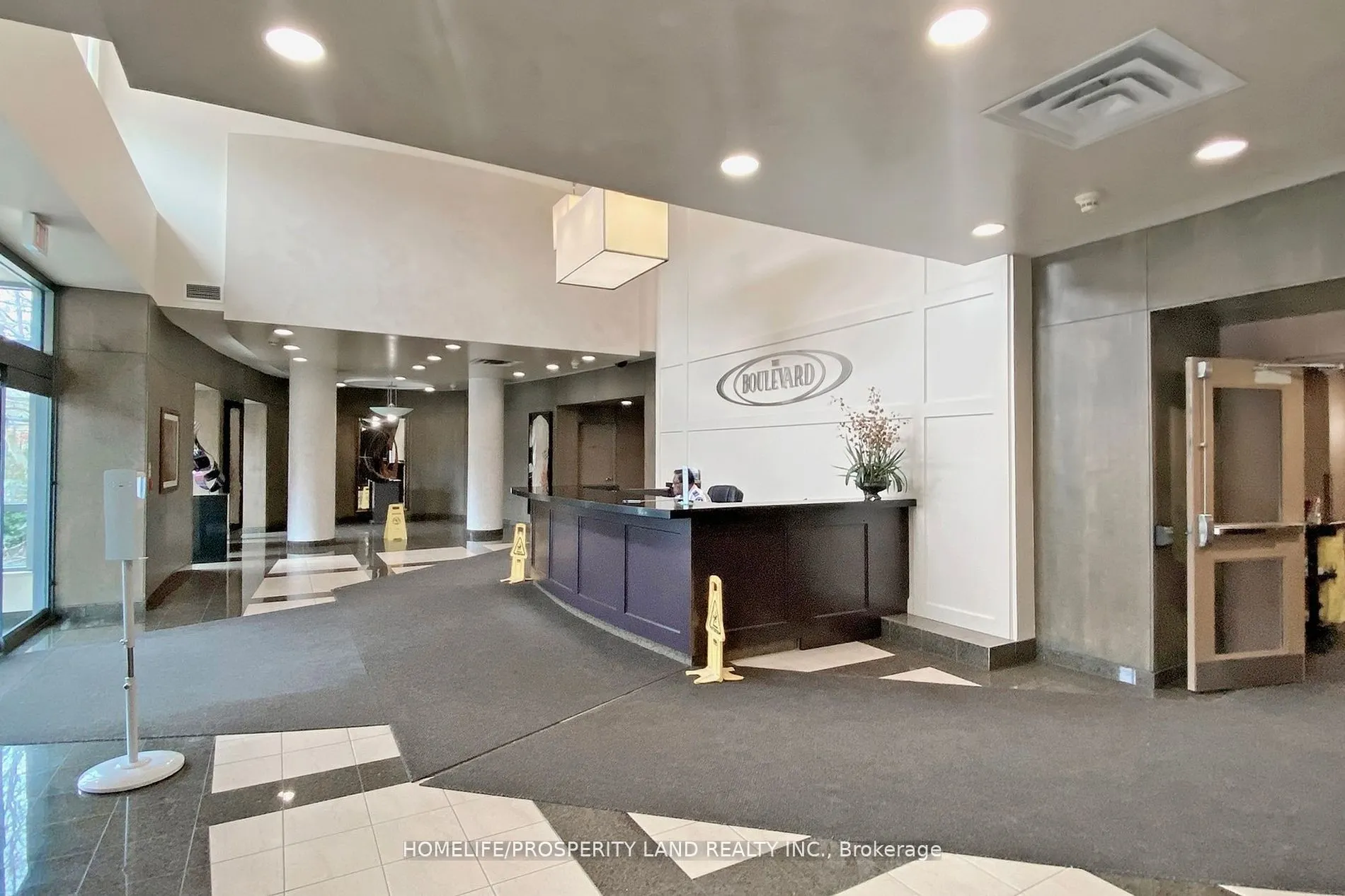 188 Doris Avenue, #203