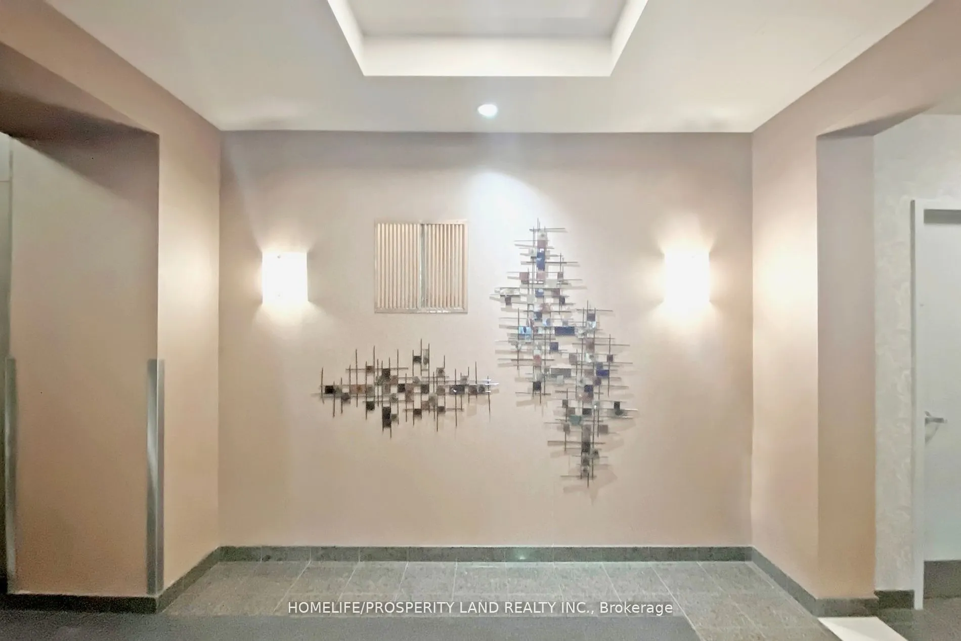 188 Doris Avenue, #203