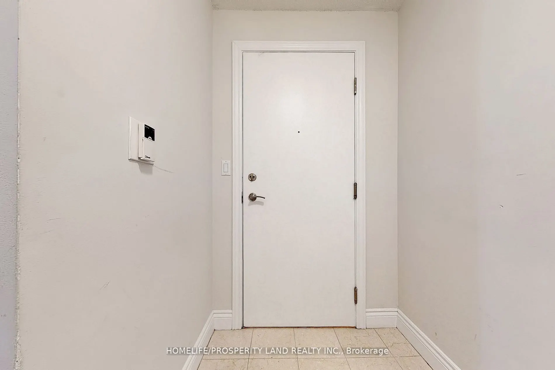 188 Doris Avenue, #203