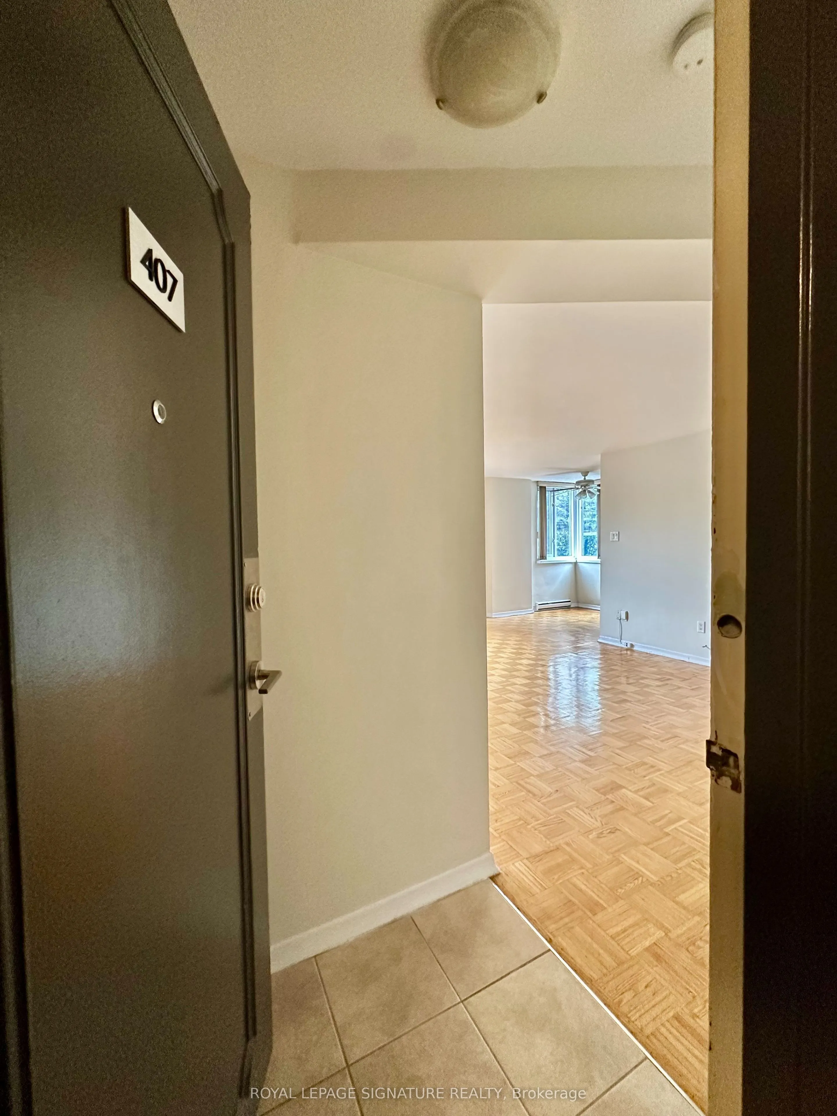 55 Isabella Street, #407