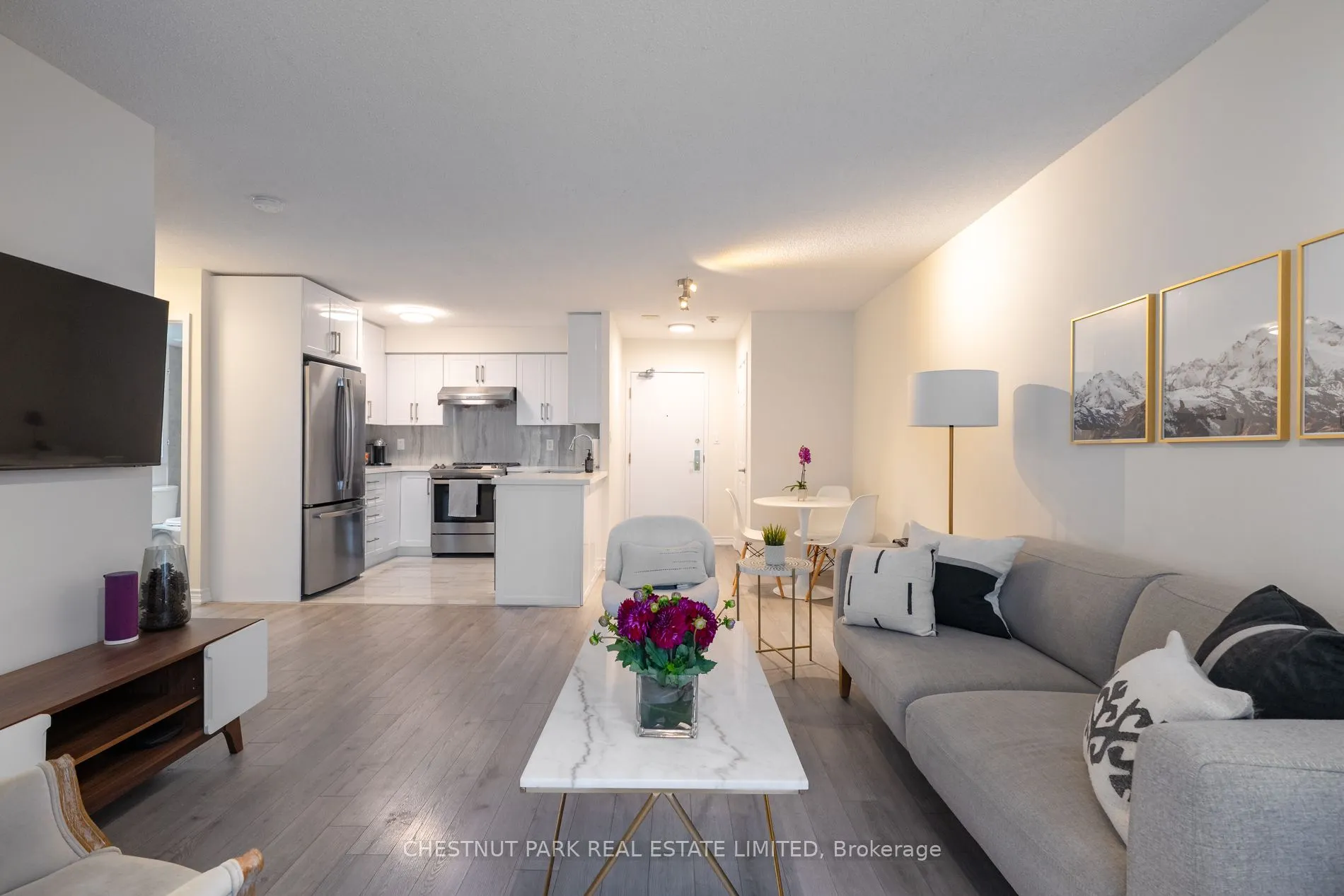 25 Grenville Street, #706