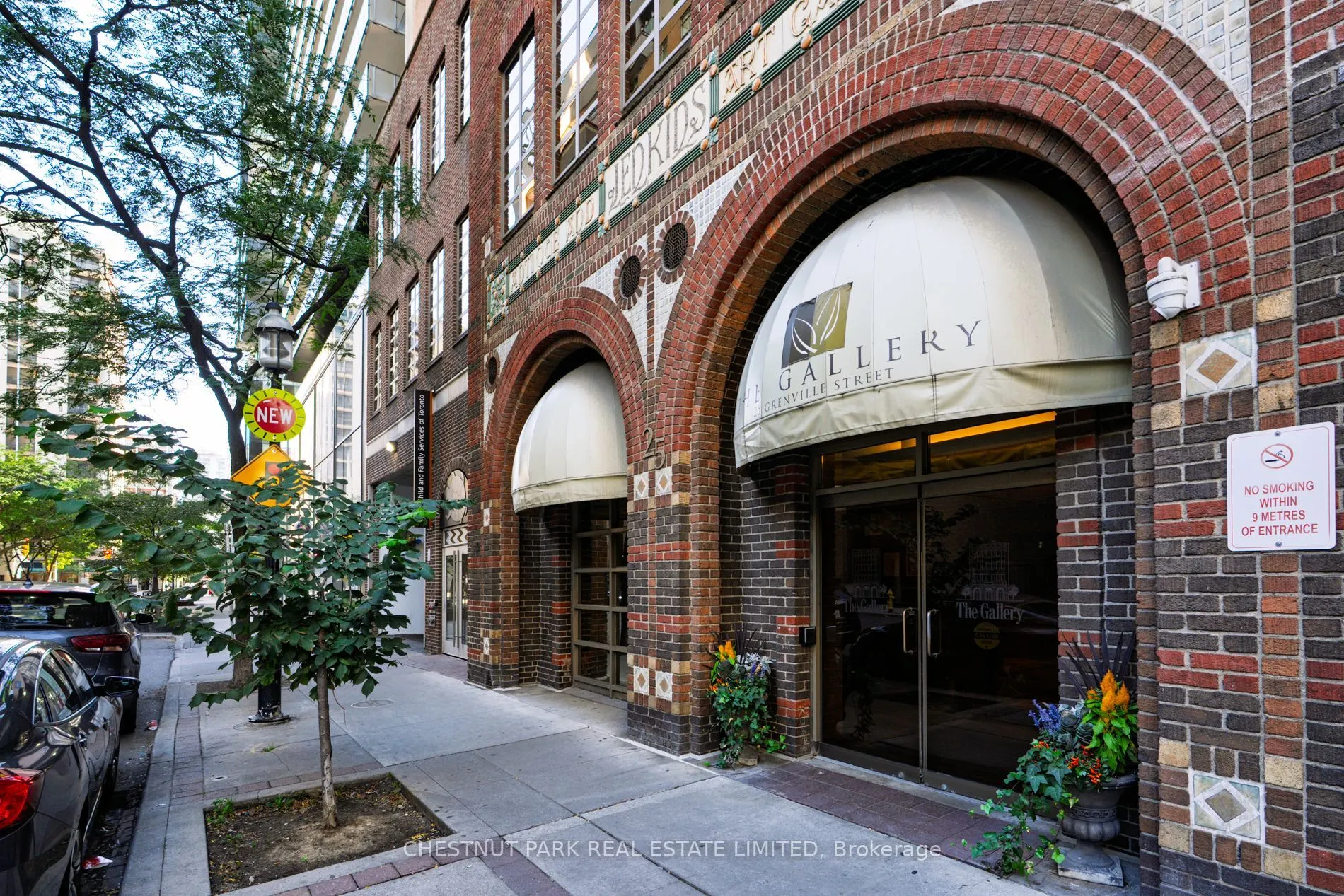 25 Grenville Street, #706