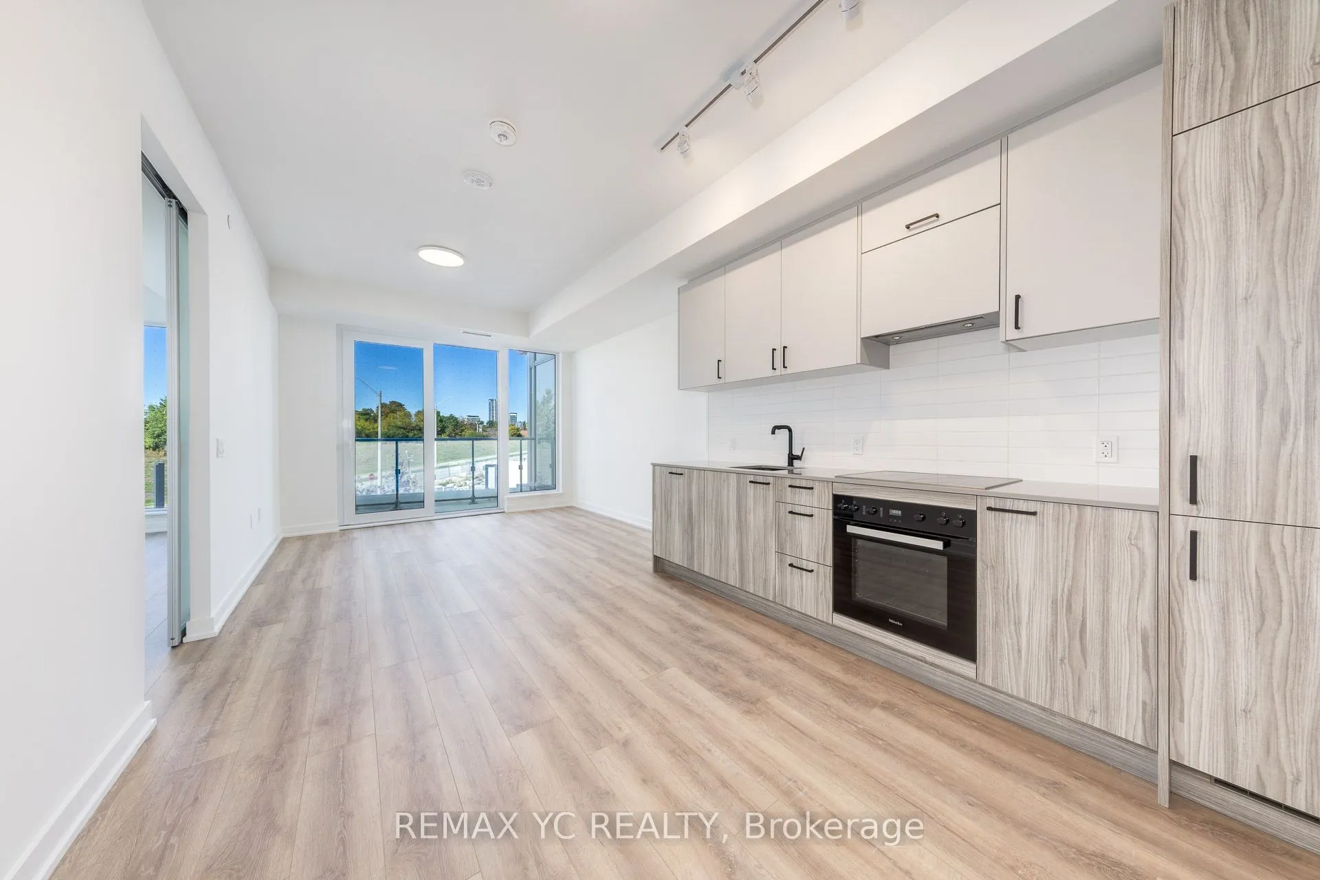 1 Kyle Lowry Road, #213