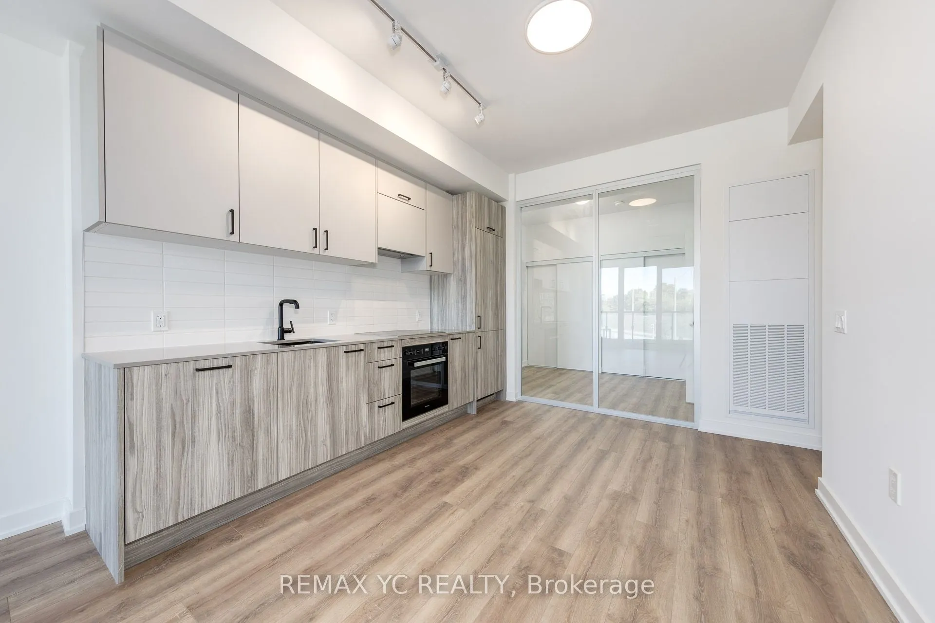 1 Kyle Lowry Road, #213