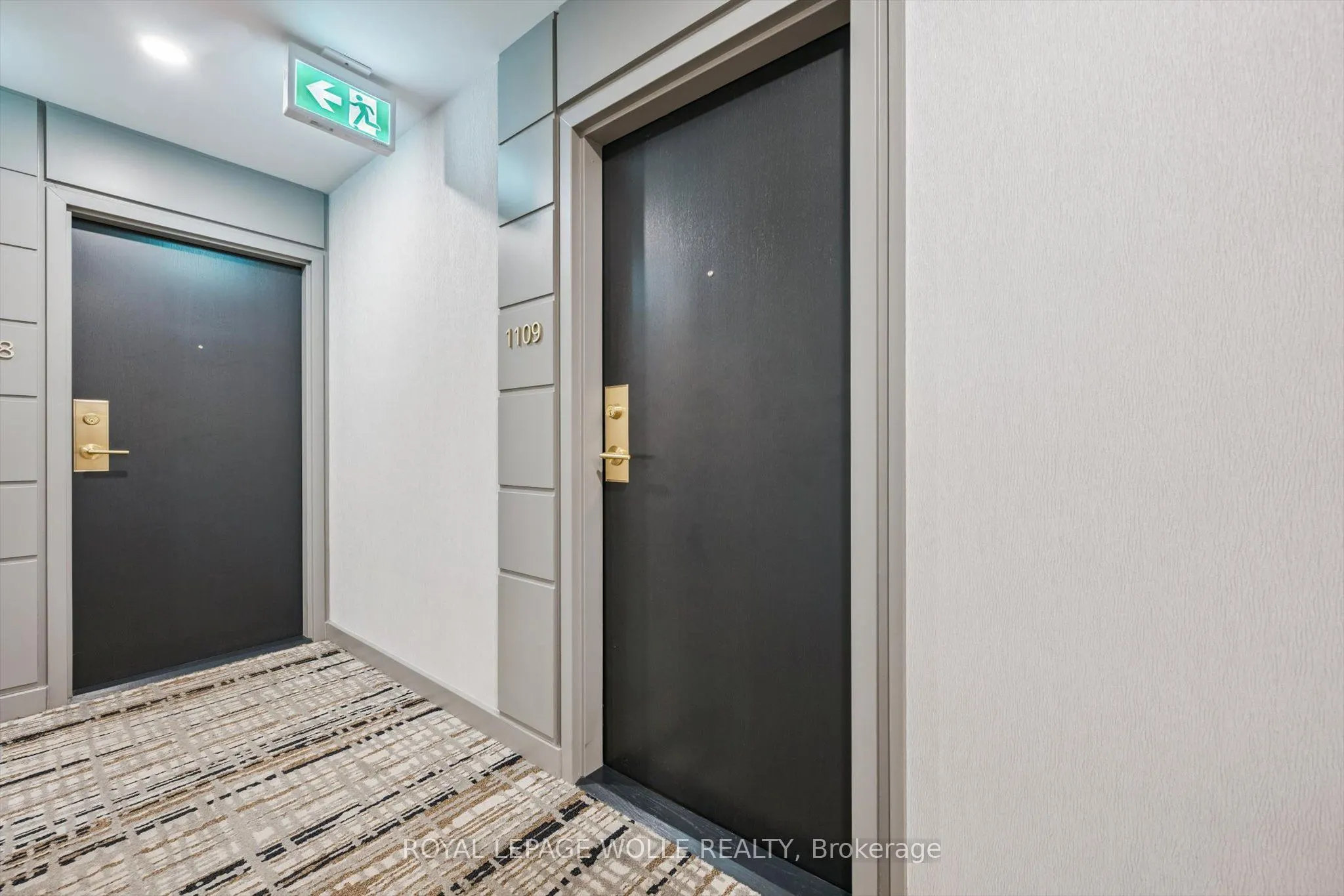 230 King Street E, #1109