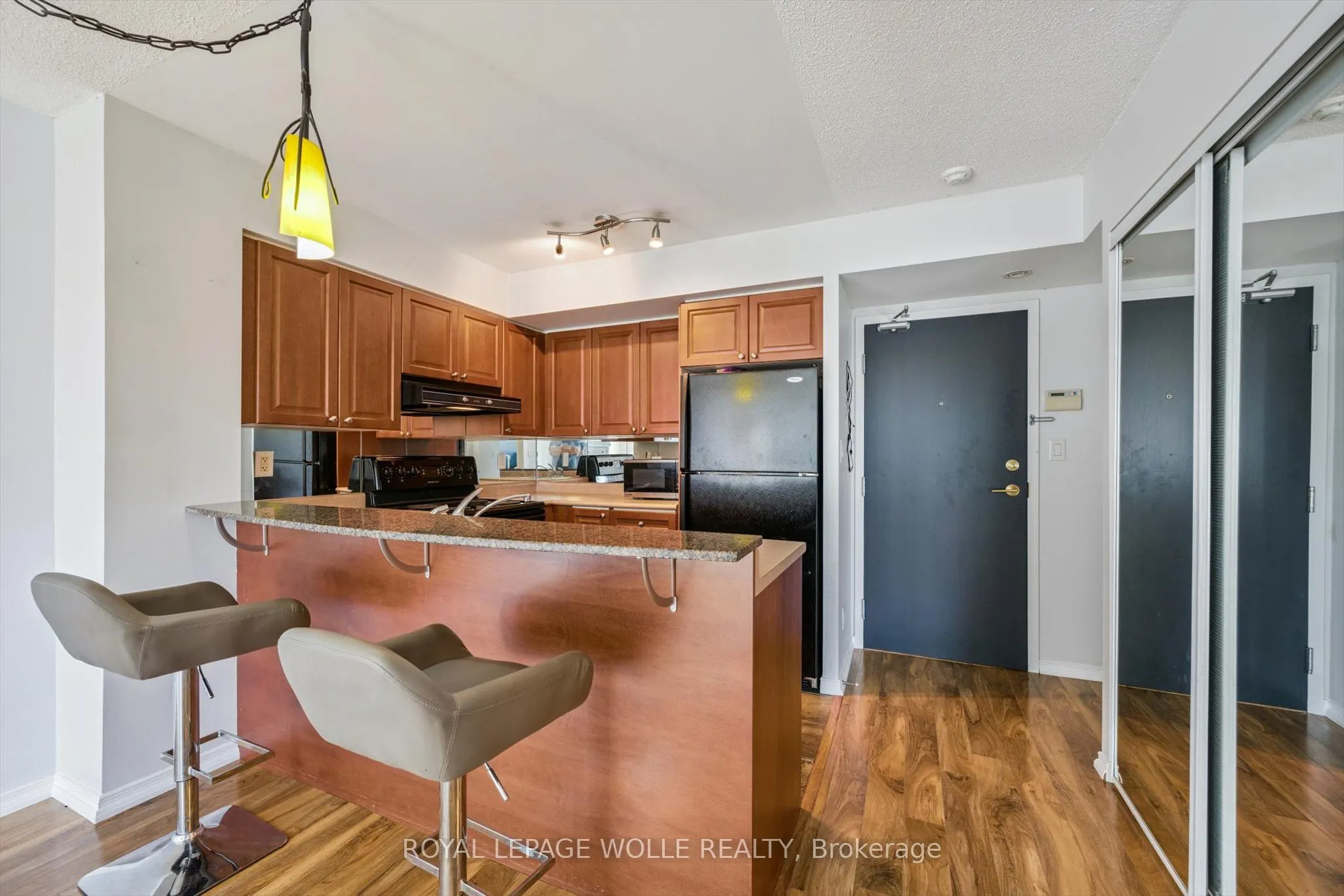 230 King Street E, #1109