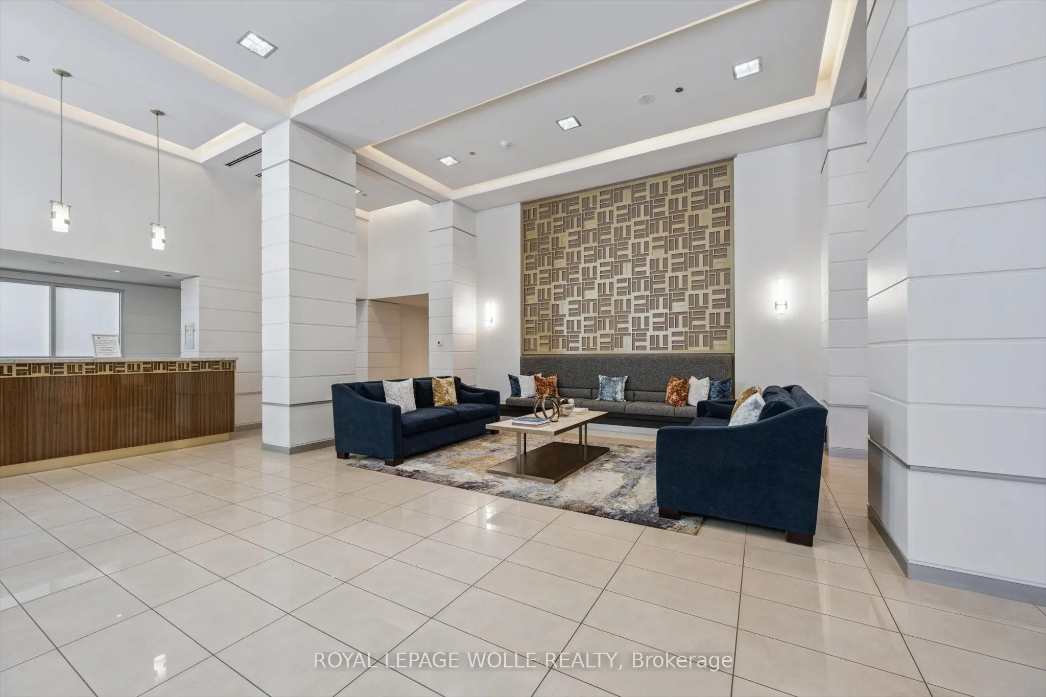 230 King Street E, #1109