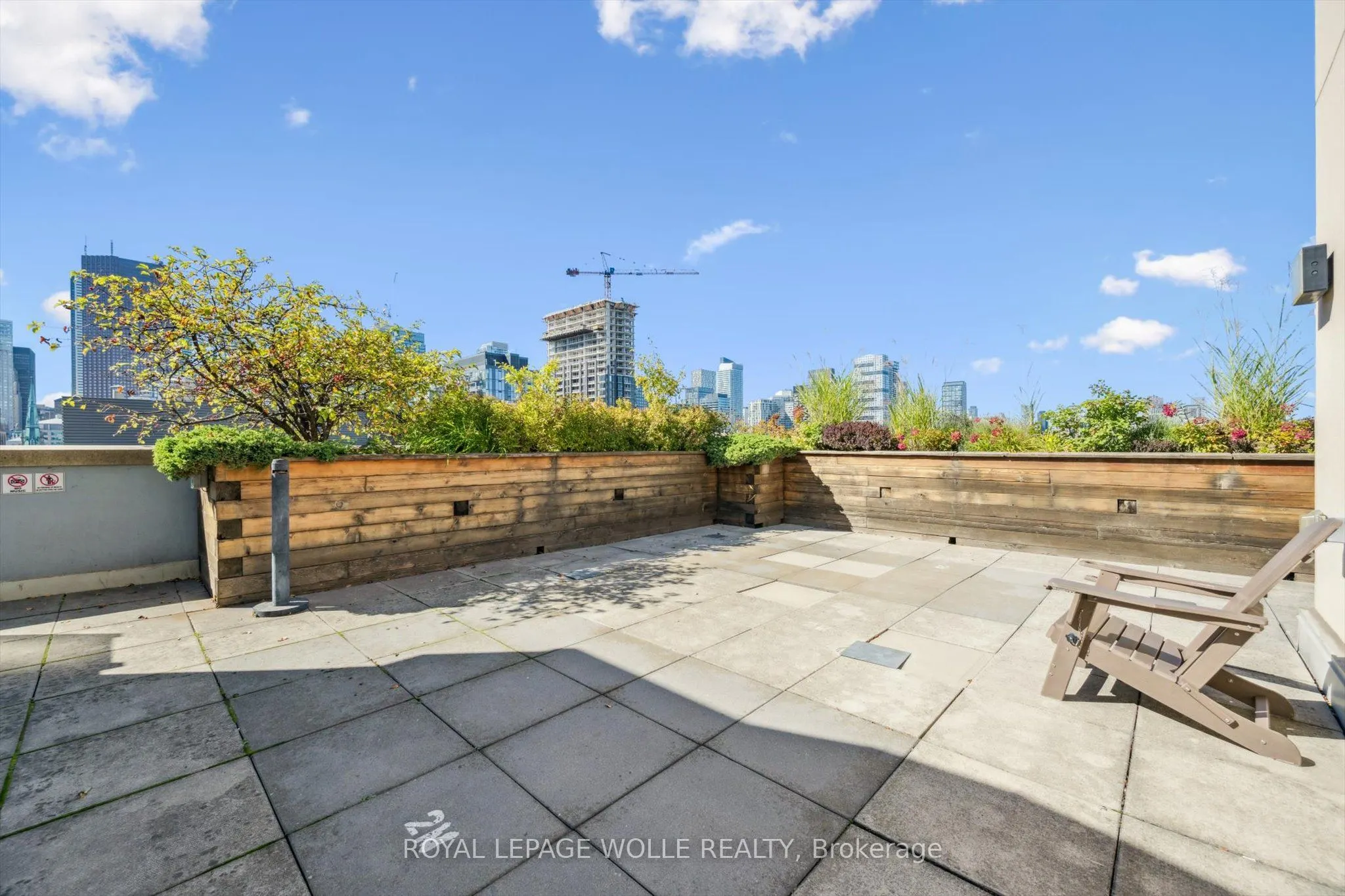 230 King Street E, #1109