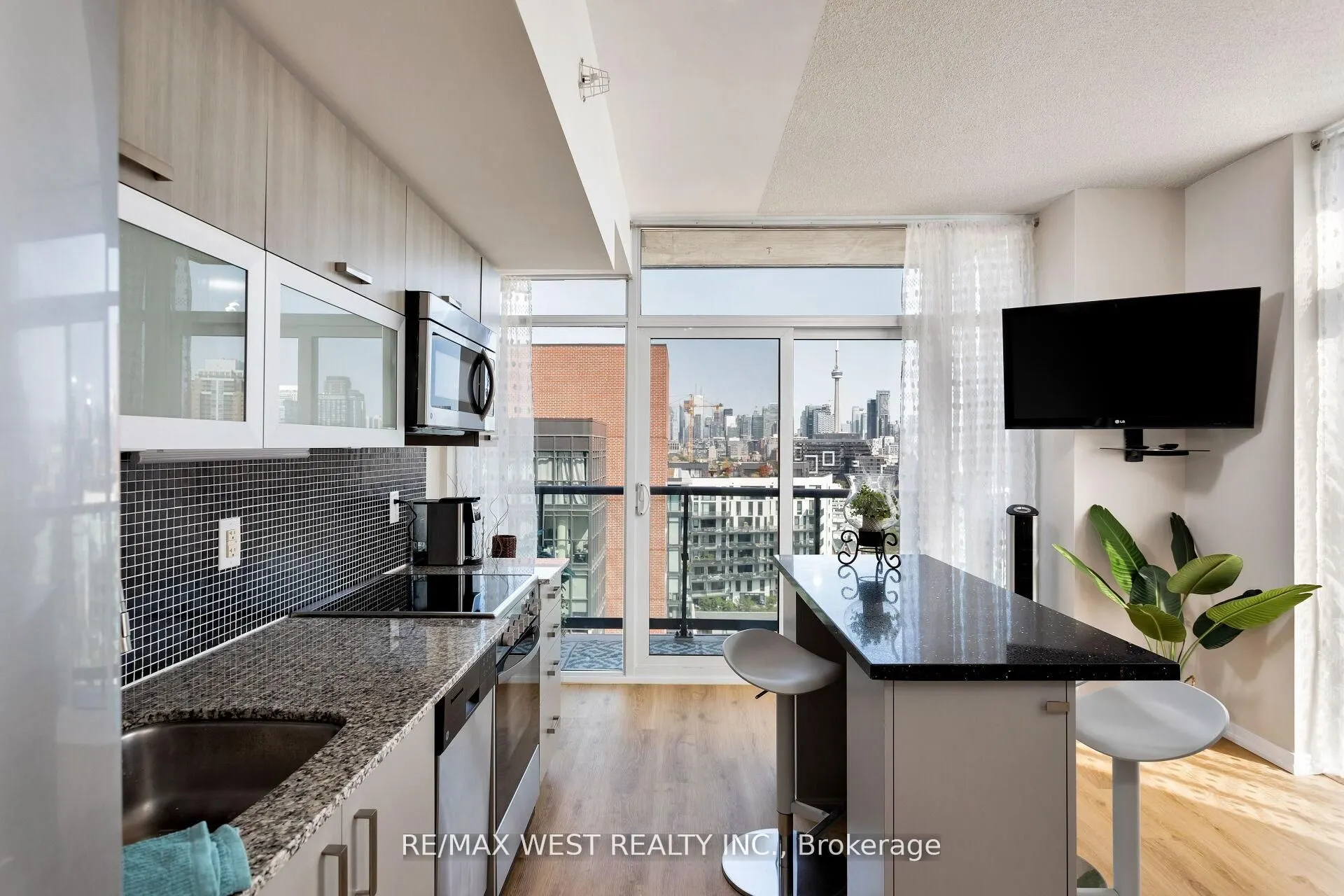 36 LISGAR Street, #1621E