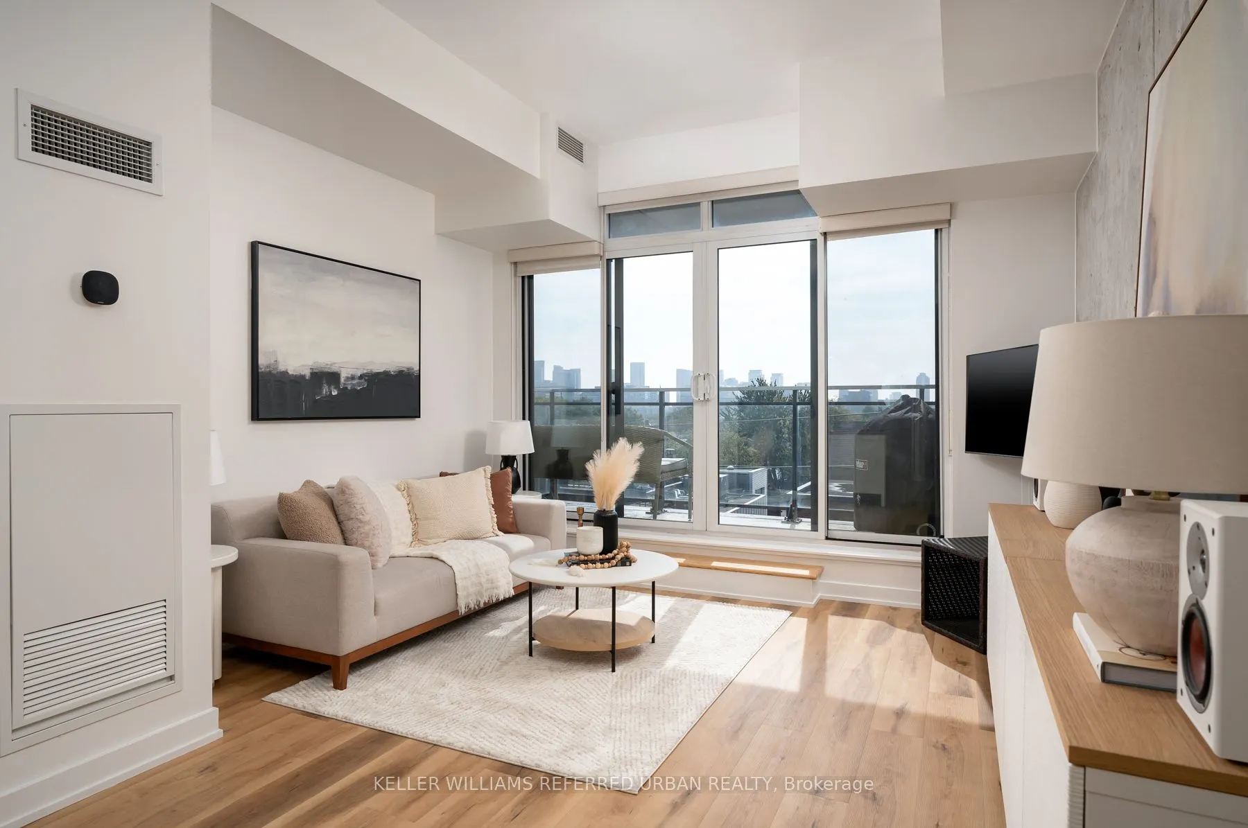 205 Manning Avenue, #405