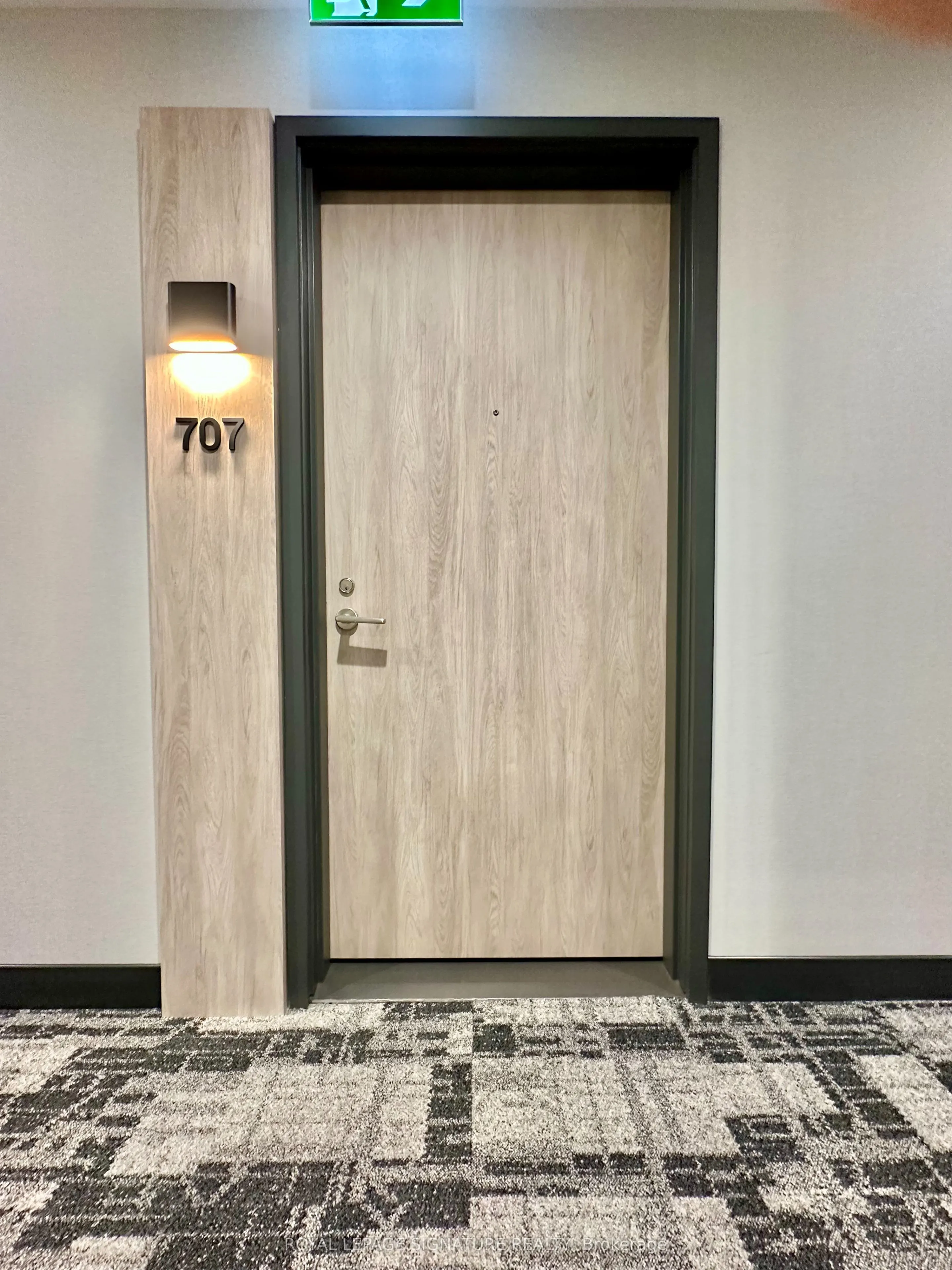 664 Spadina Avenue, #604