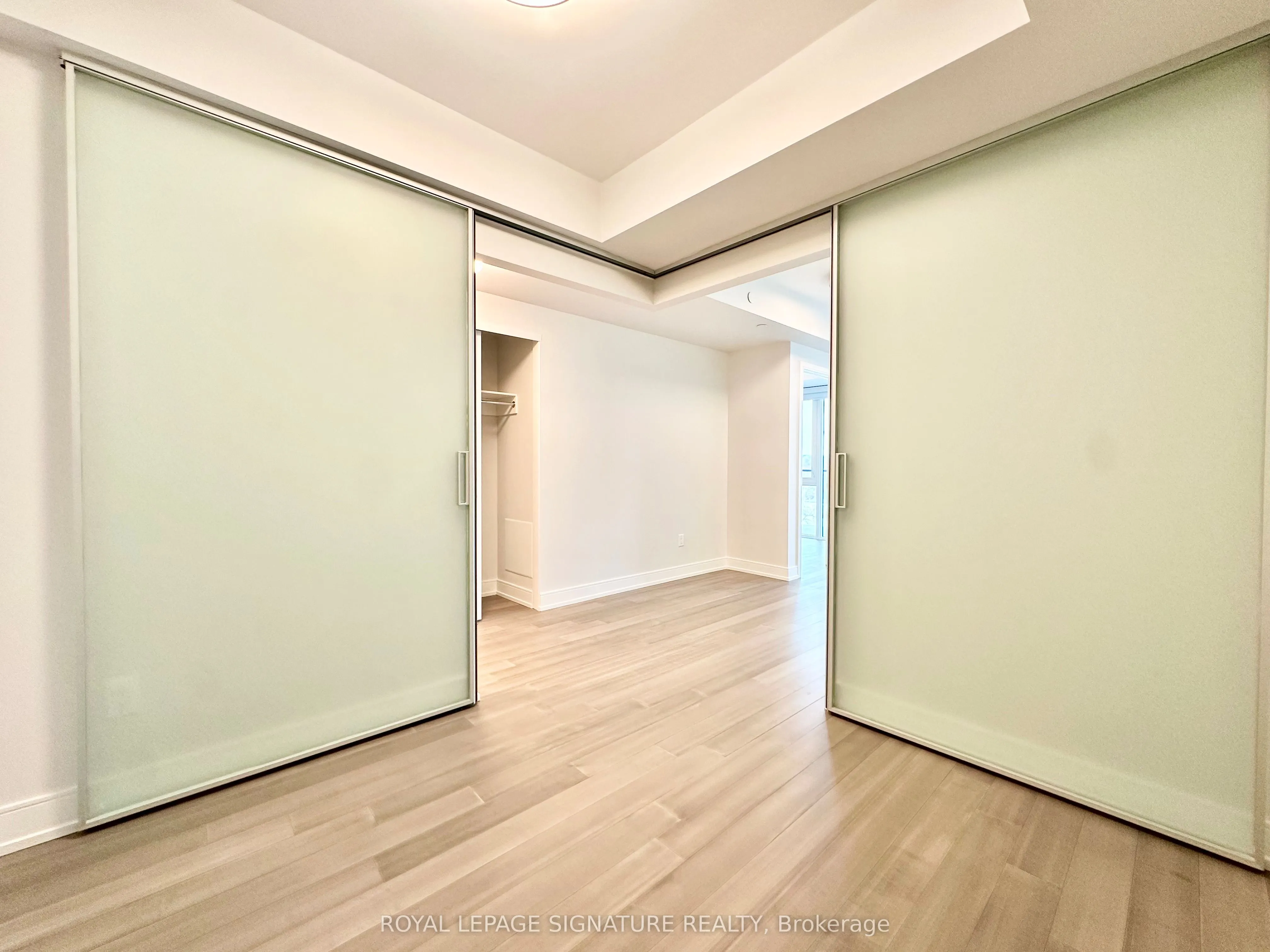 664 Spadina Avenue #604
