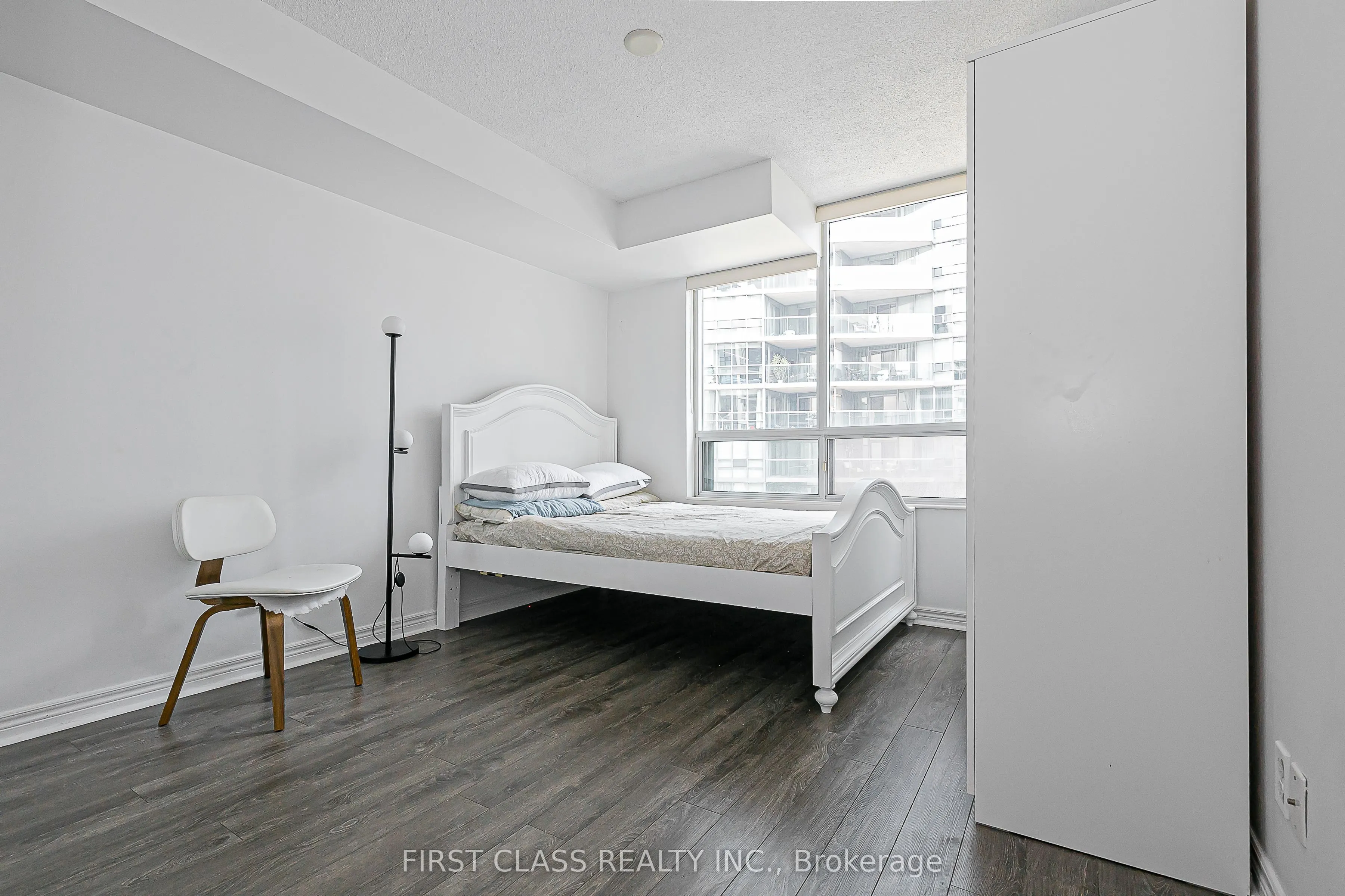 51 Lower Simcoe Street, #1202