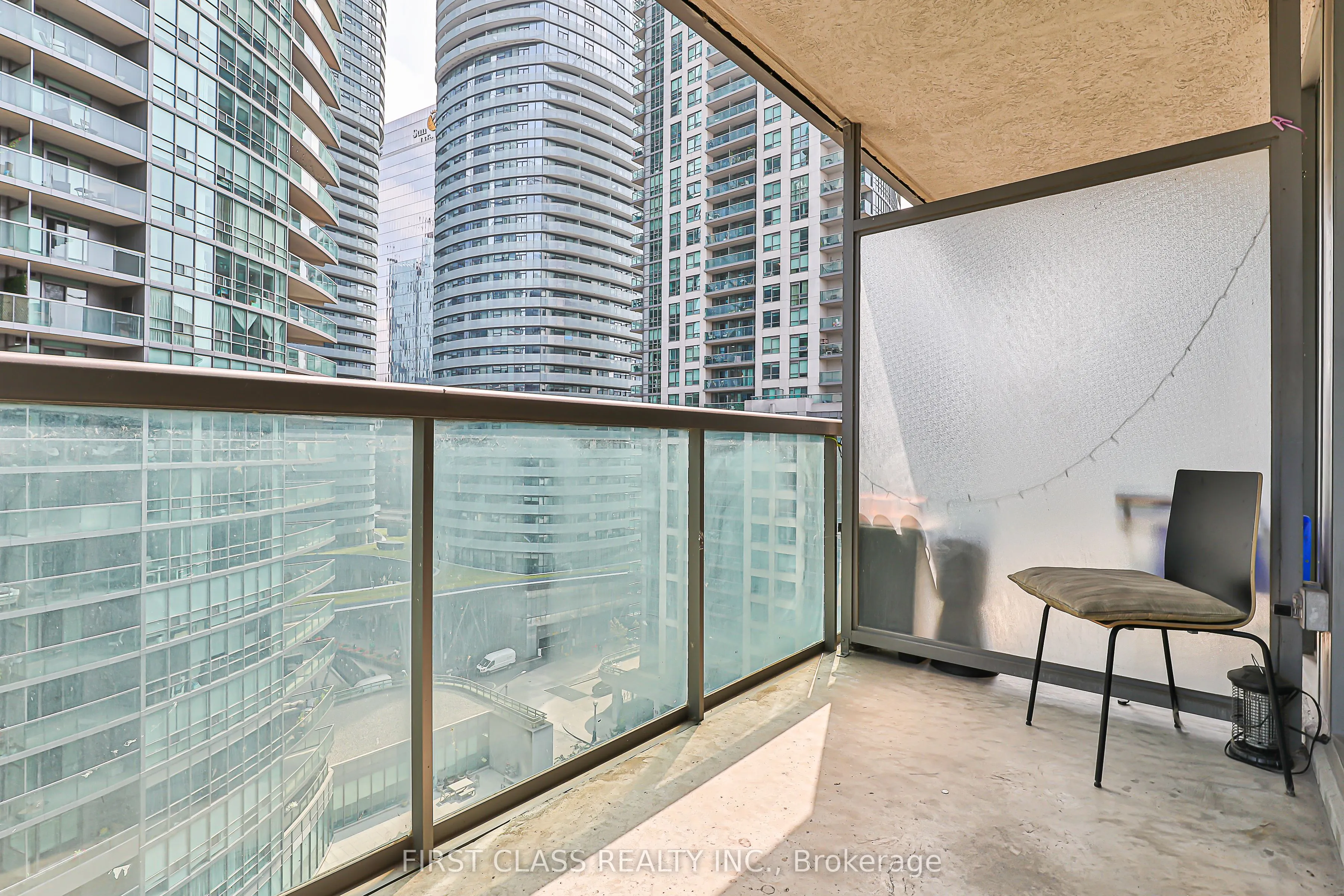 51 Lower Simcoe Street, #1202
