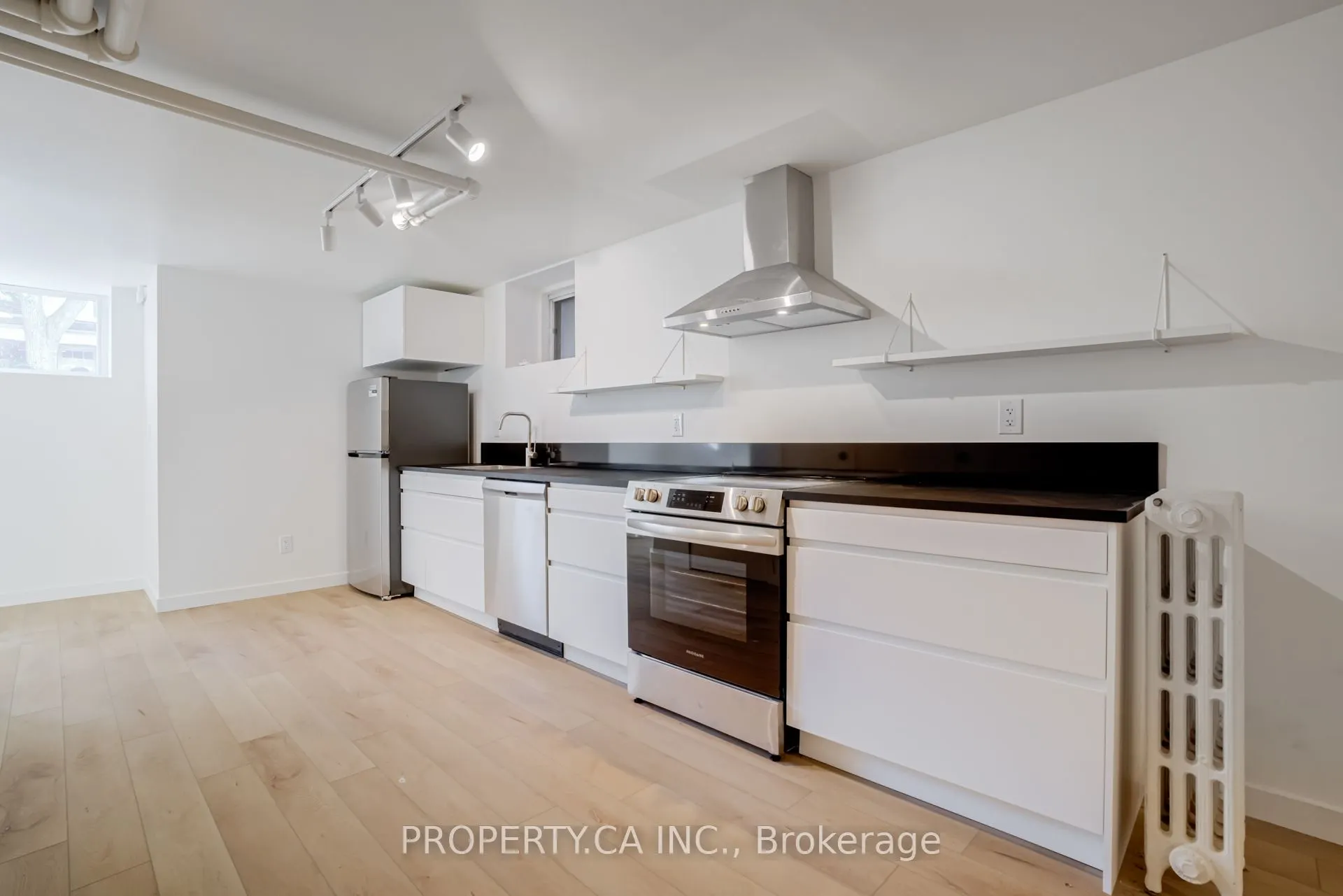 372 Saint Clarens Avenue, #Basement