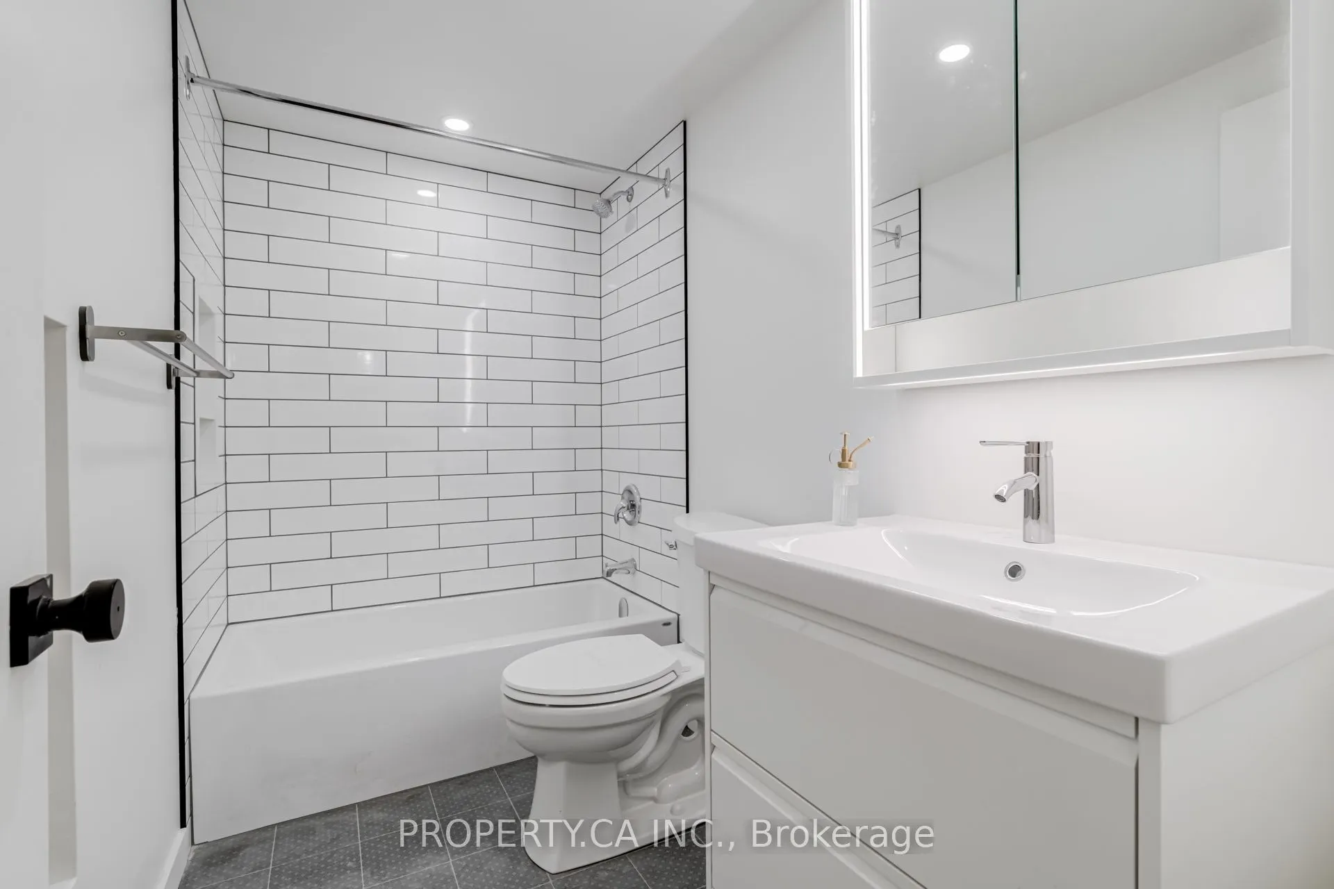 372 Saint Clarens Avenue, #Basement