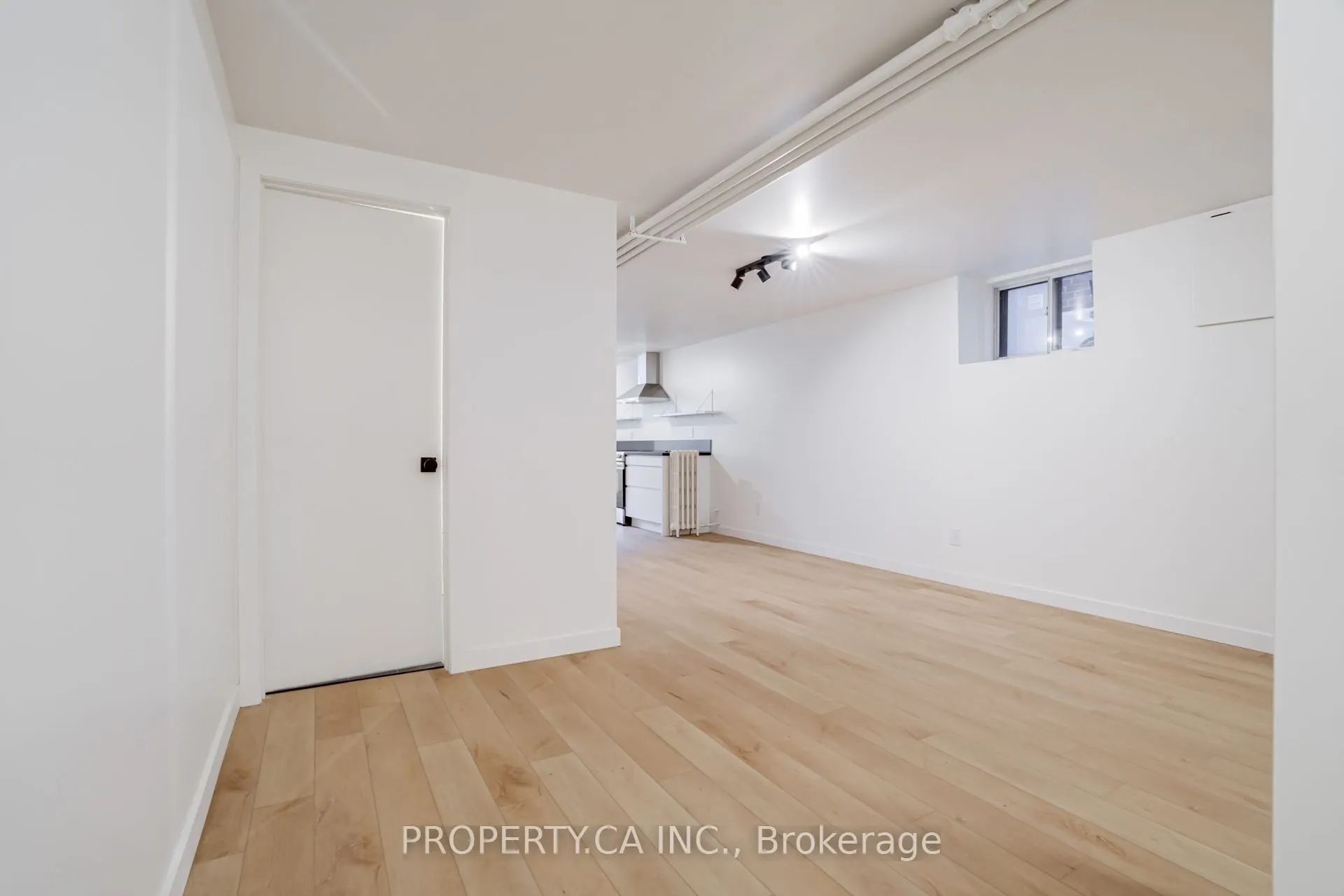 372 Saint Clarens Avenue, #Basement
