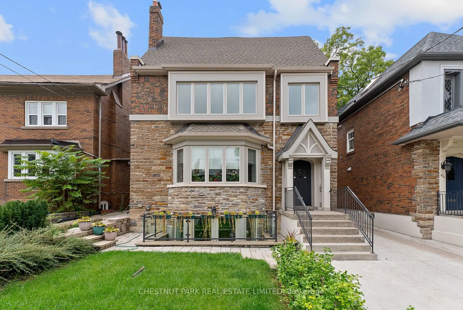 472 Oriole Parkway, #Upper