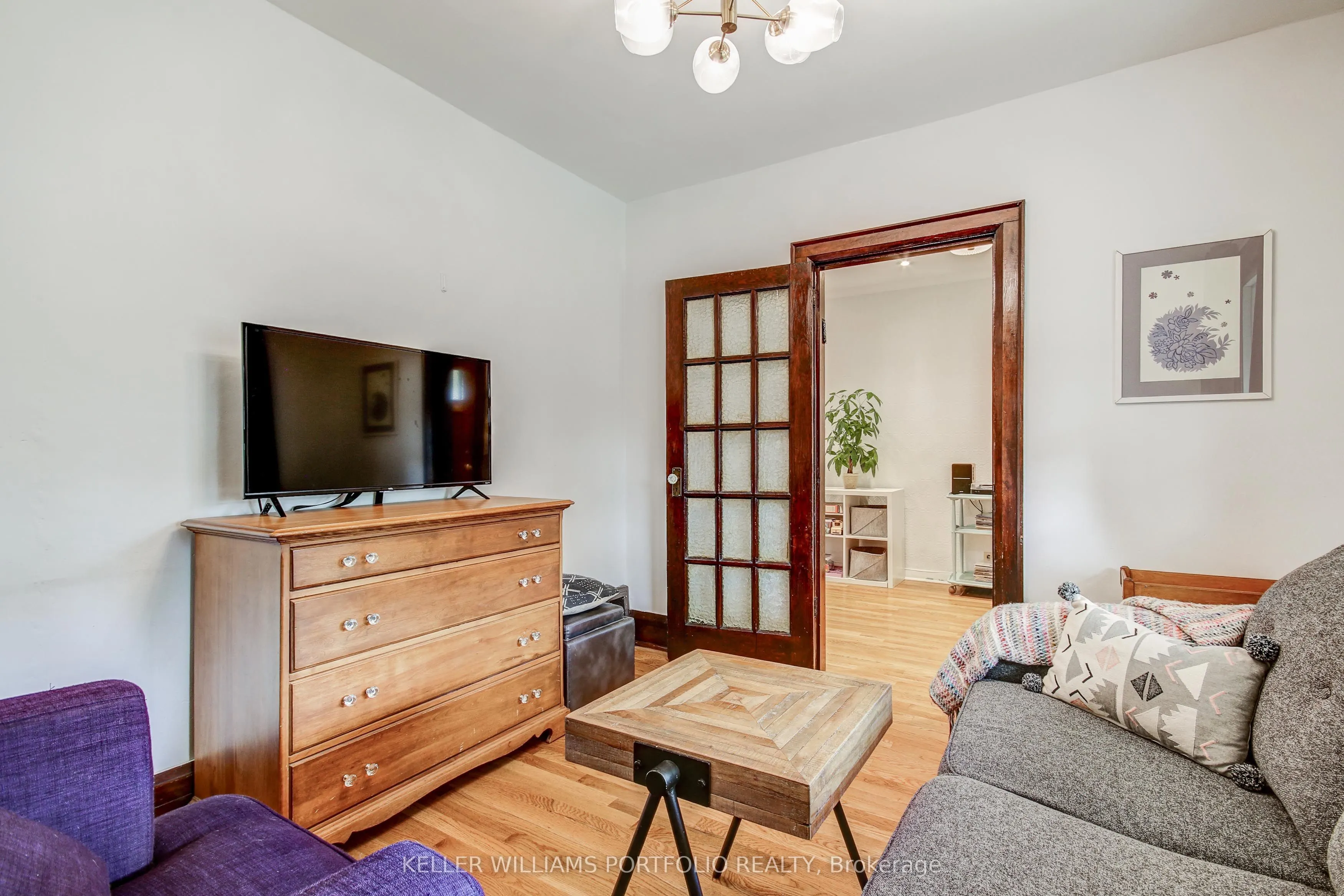 108 Clovelly Avenue