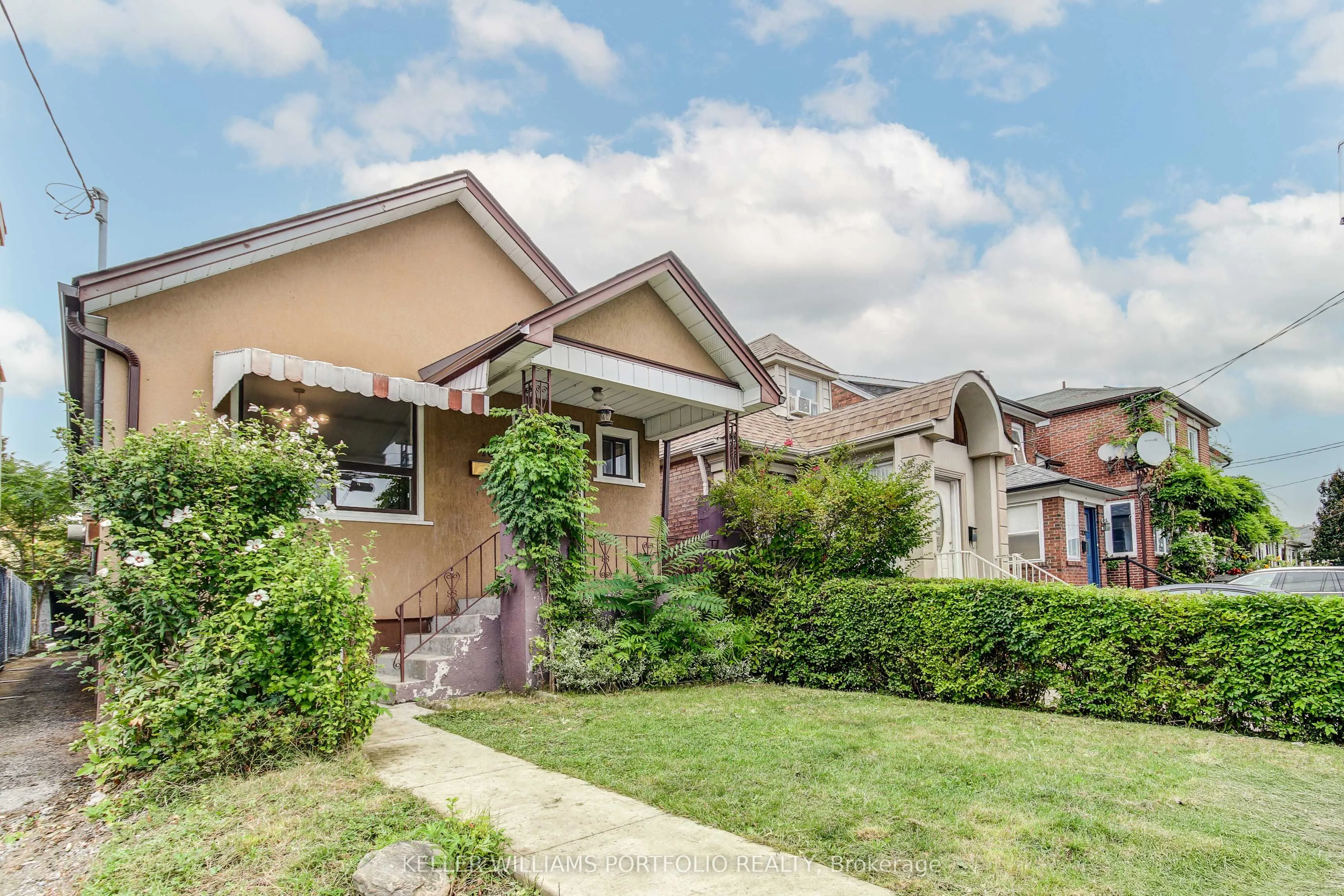 108 Clovelly Avenue