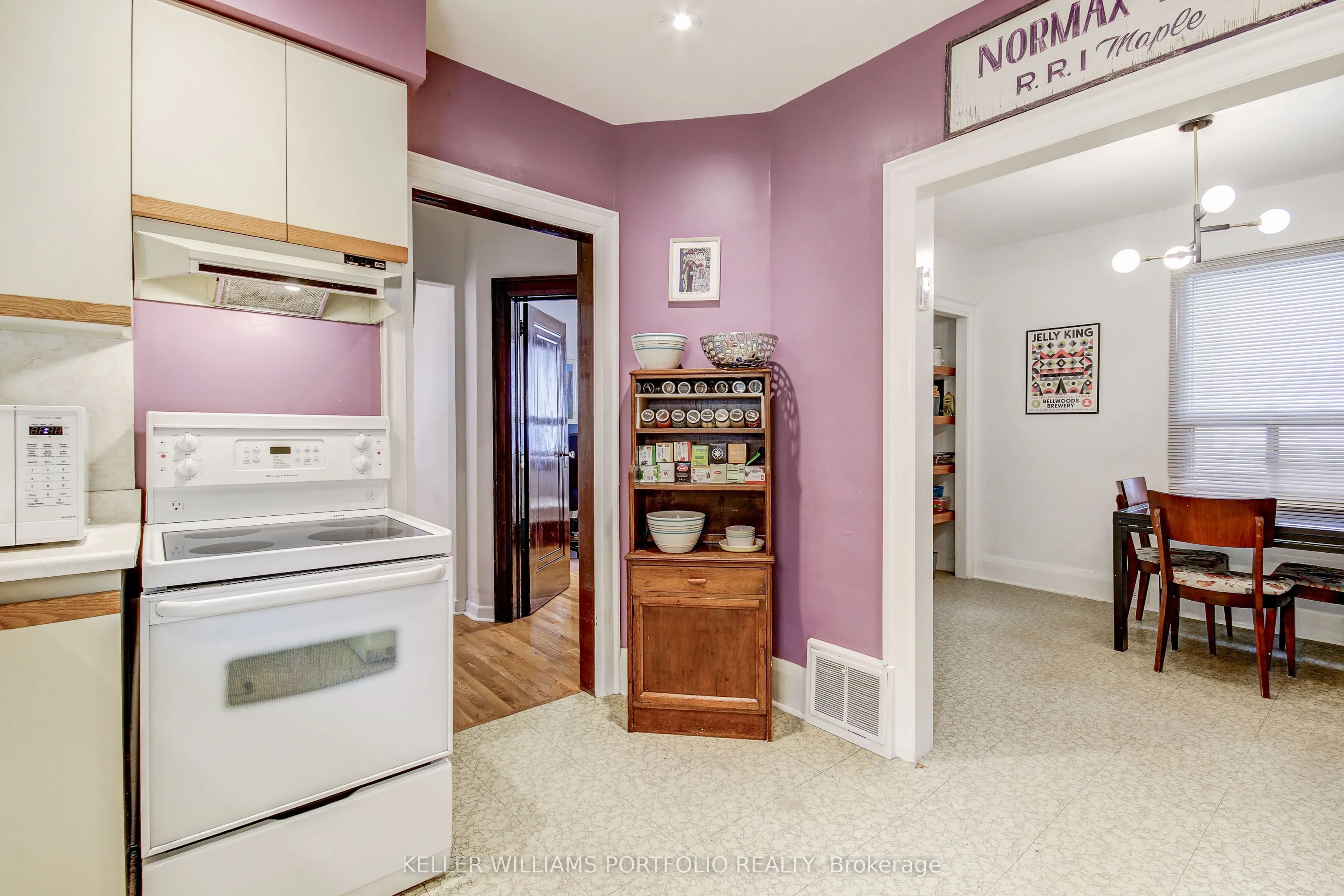 108 Clovelly Avenue