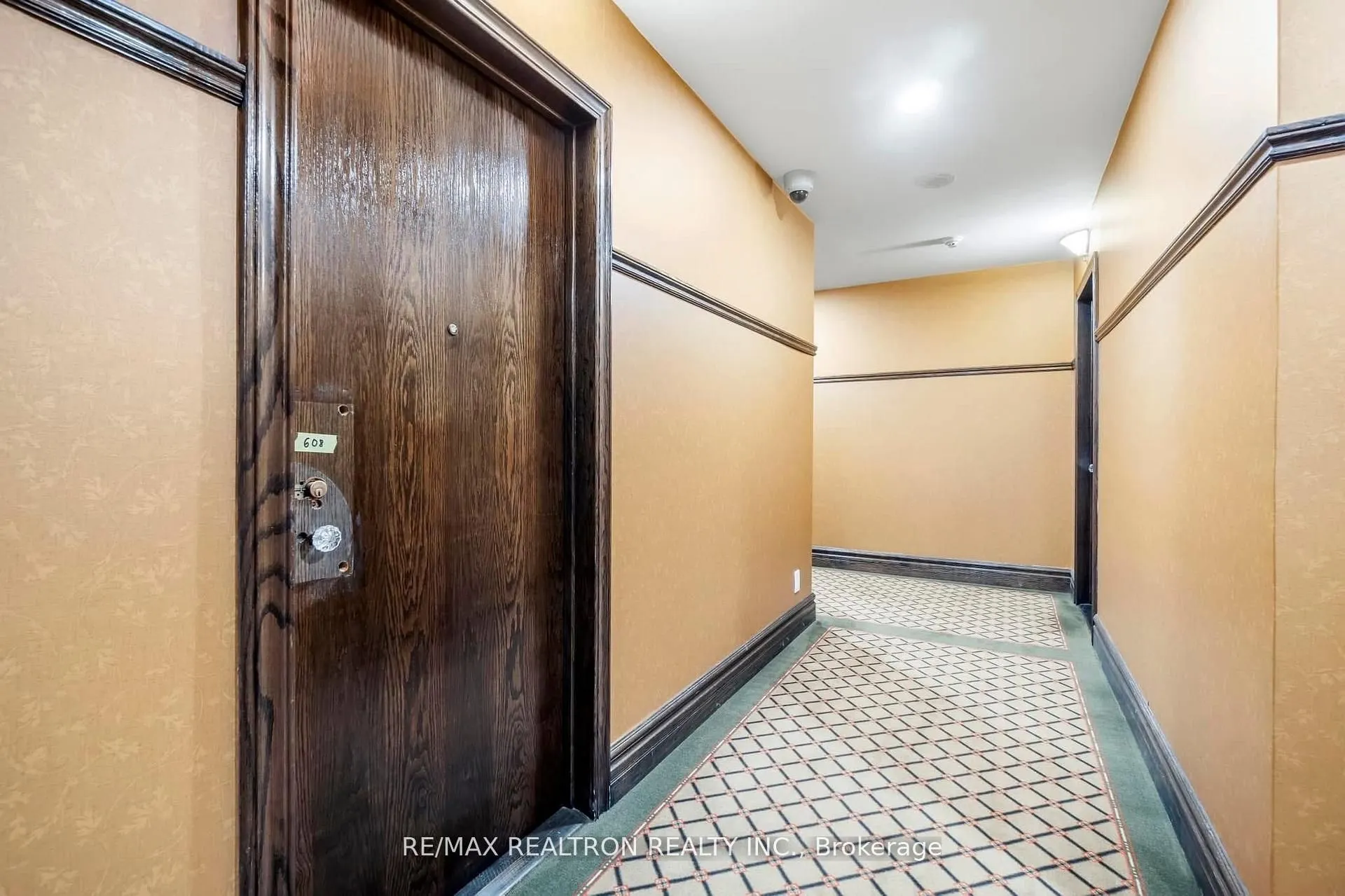 102 Bloor Street, #608