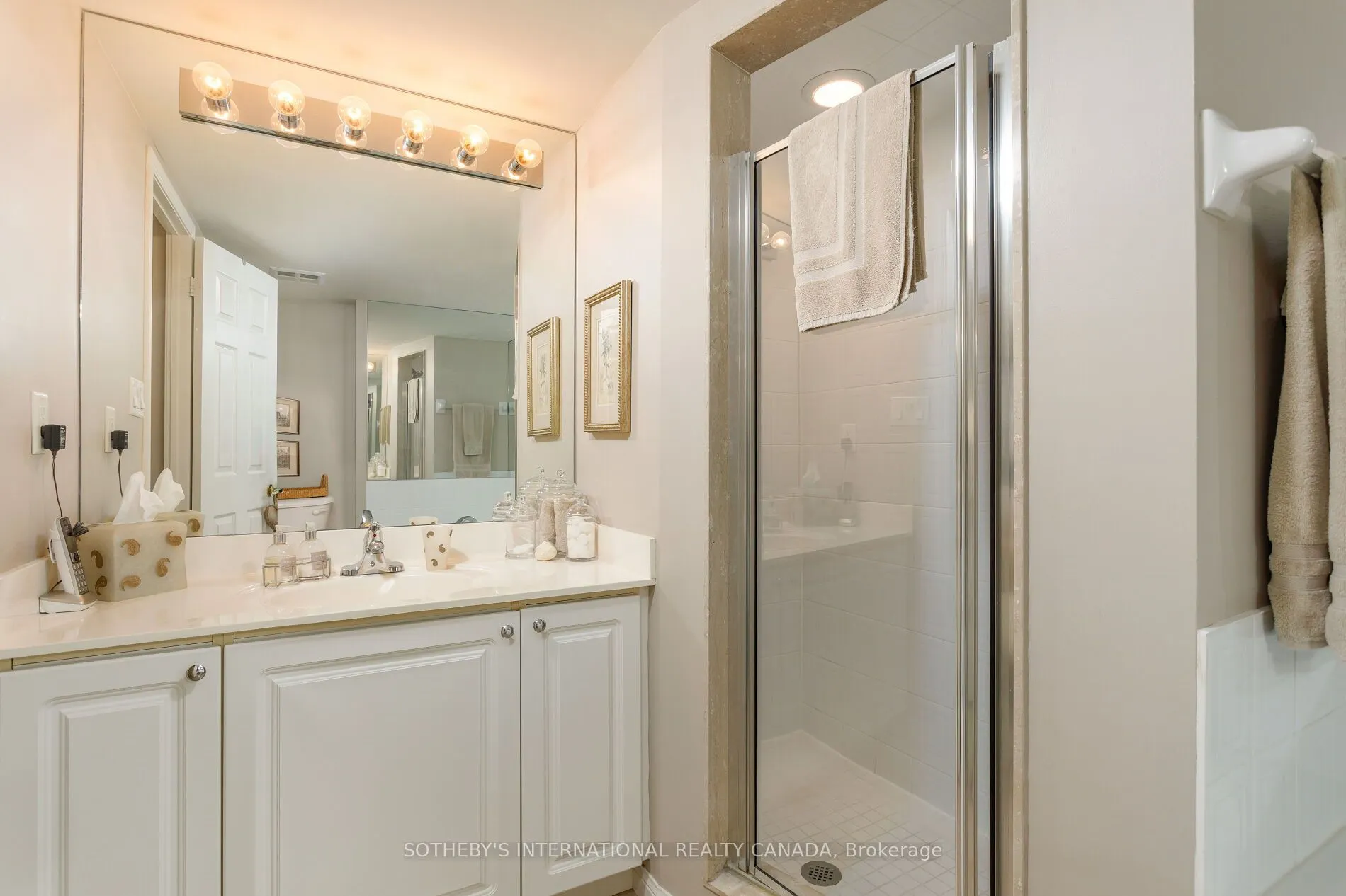 188 Redpath Avenue, #301