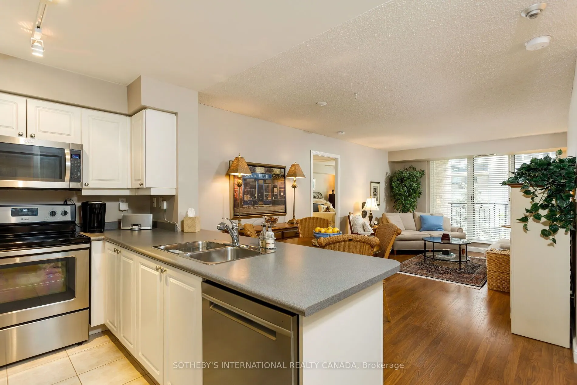 188 Redpath Avenue, #301