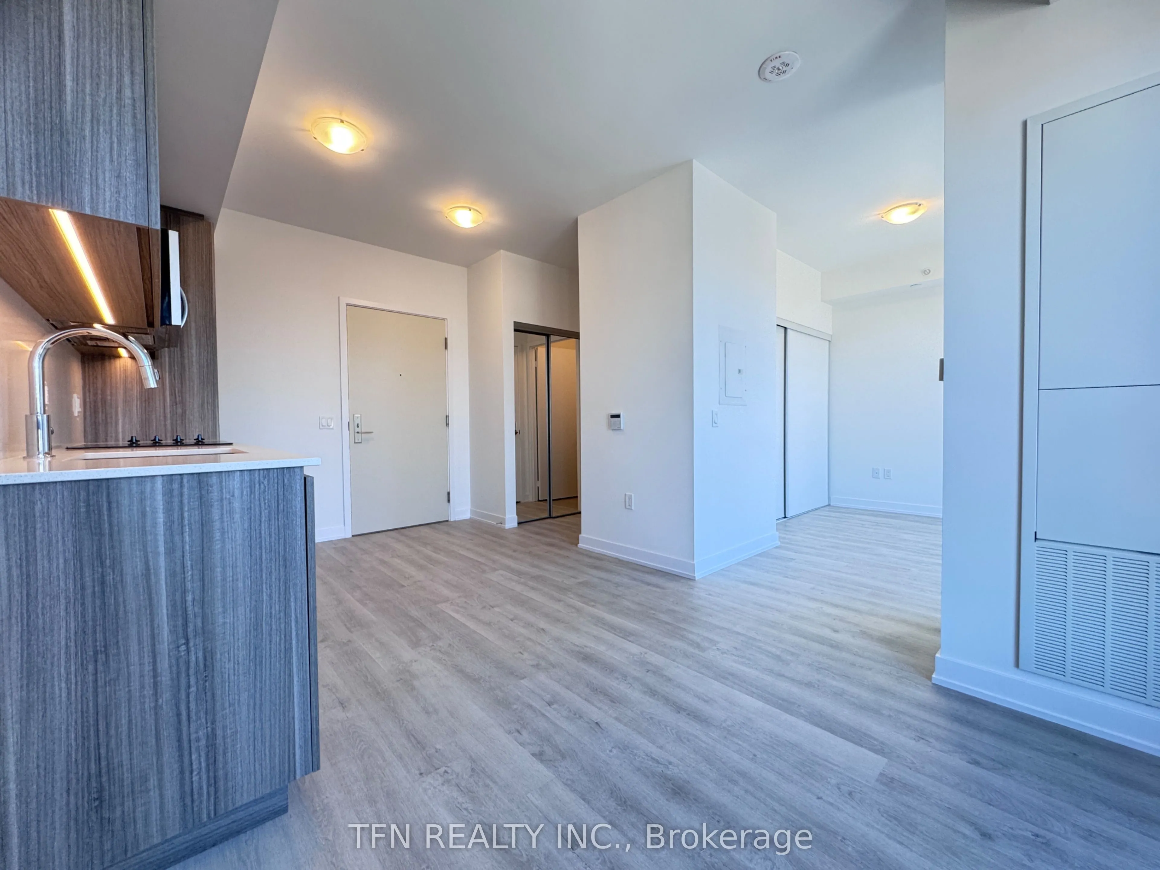 15 Richardson Street, #1504