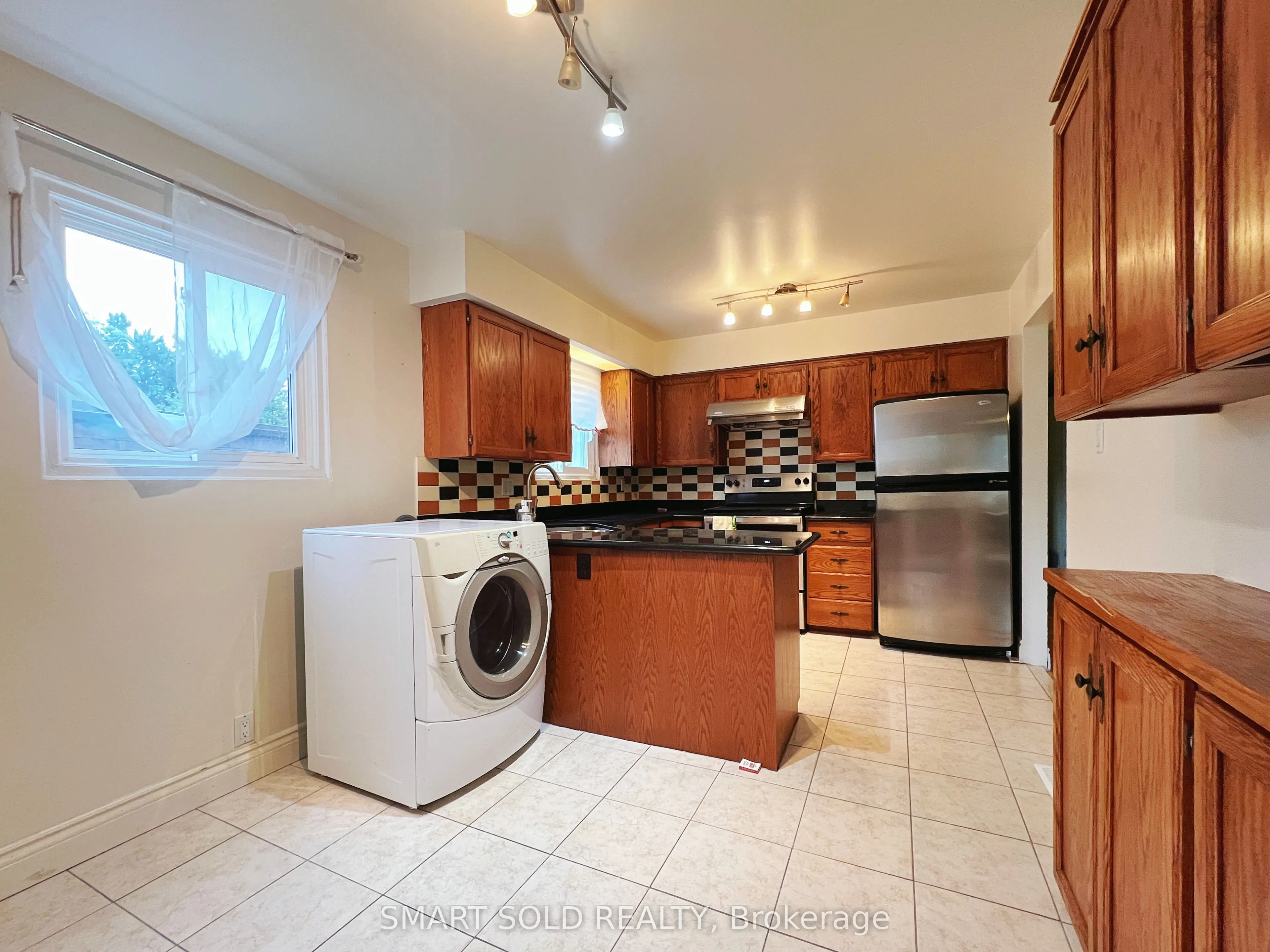 171 Angus Drive