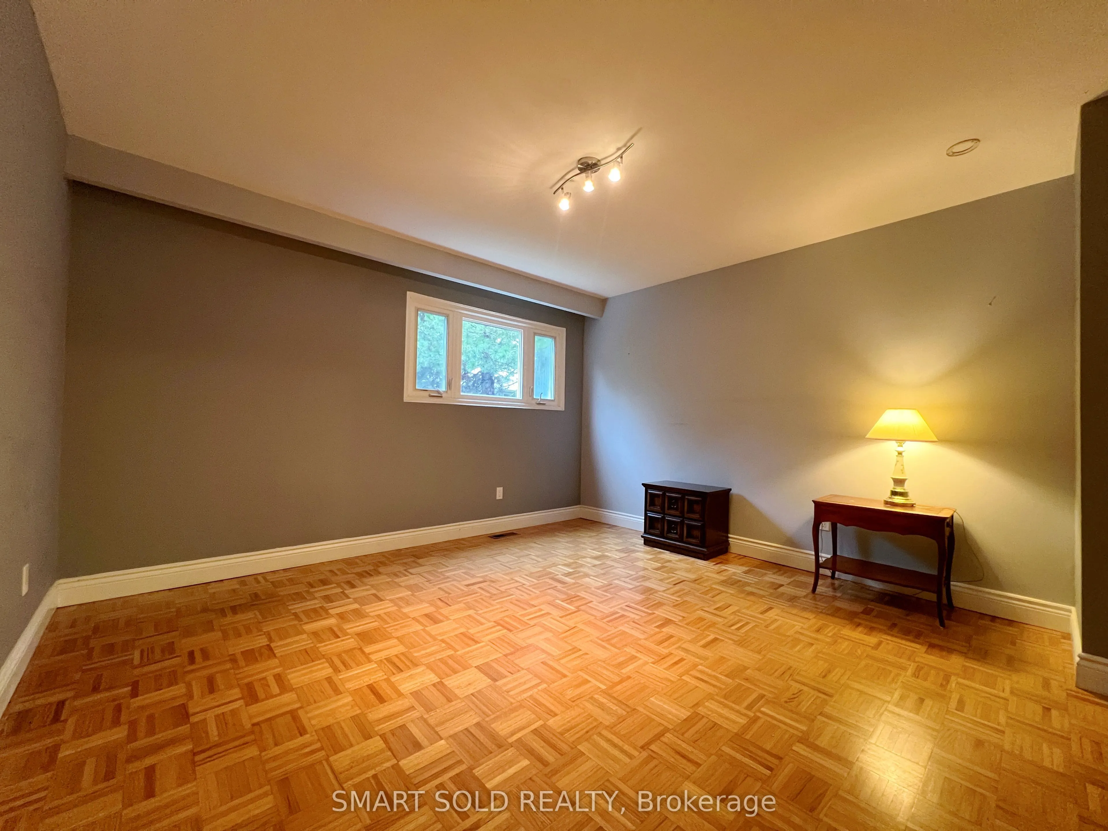 171 Angus Drive