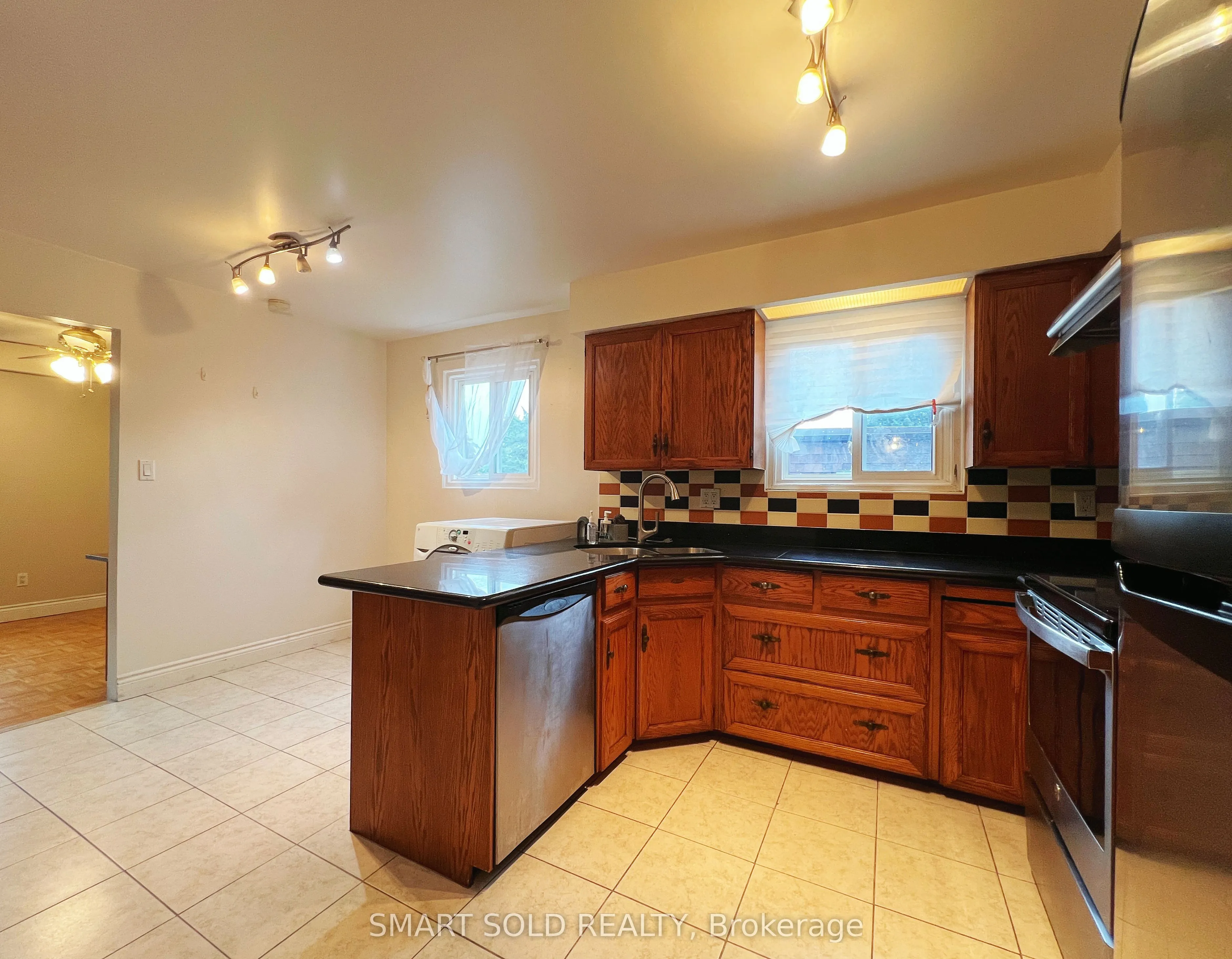 171 Angus Drive